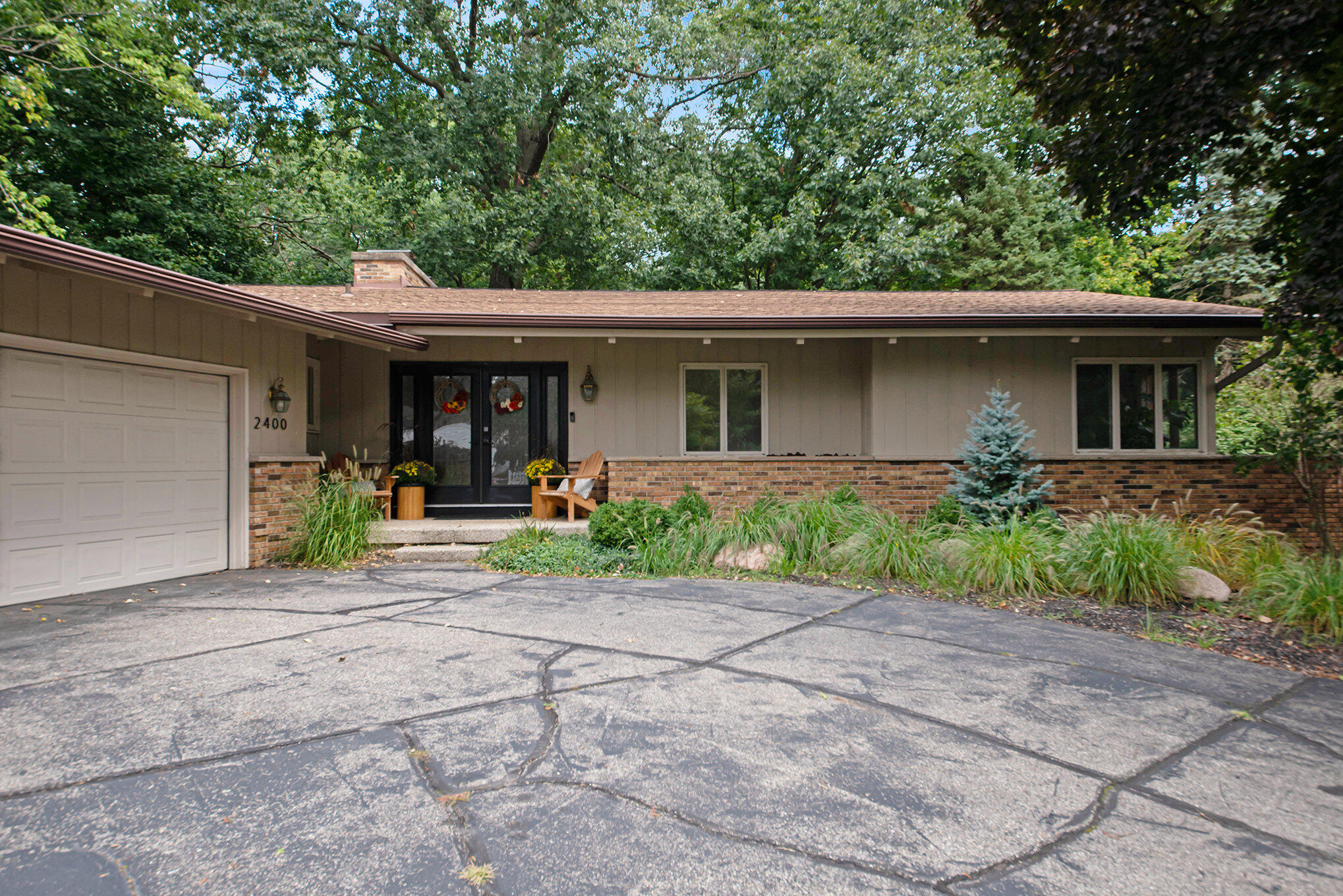 Photo 1 of 40 of 2400 Okemos Drive SE house