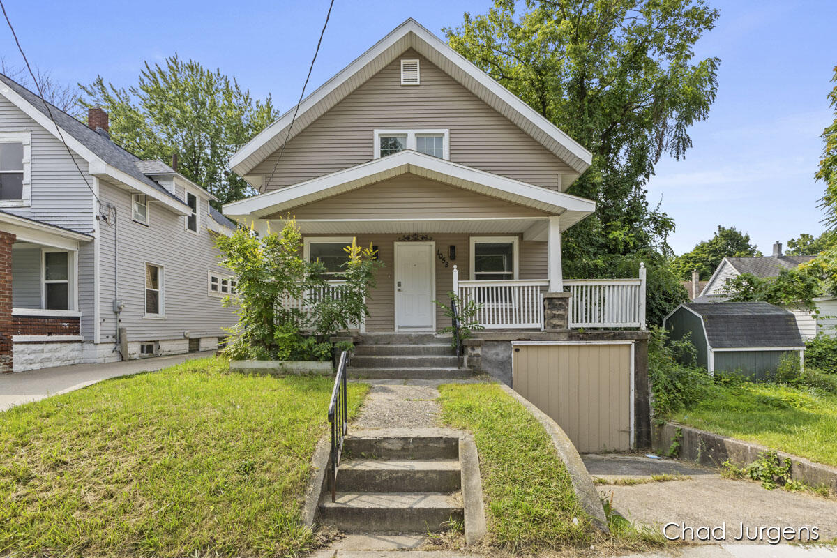 Photo 1 of 20 of 1058 Sherman Street SE house