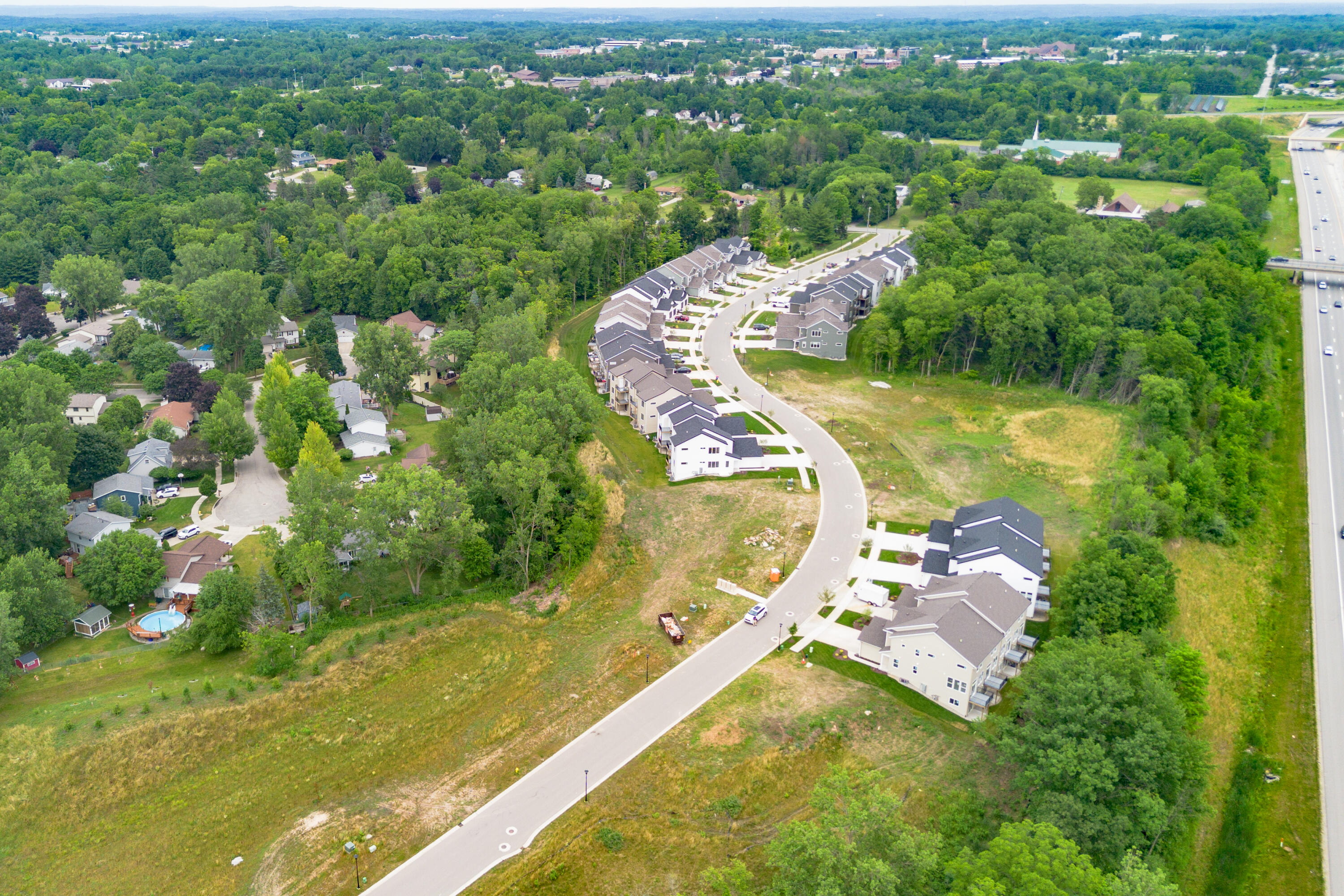 Photo 10 of 22 of 2309 Watertown Way NE condo