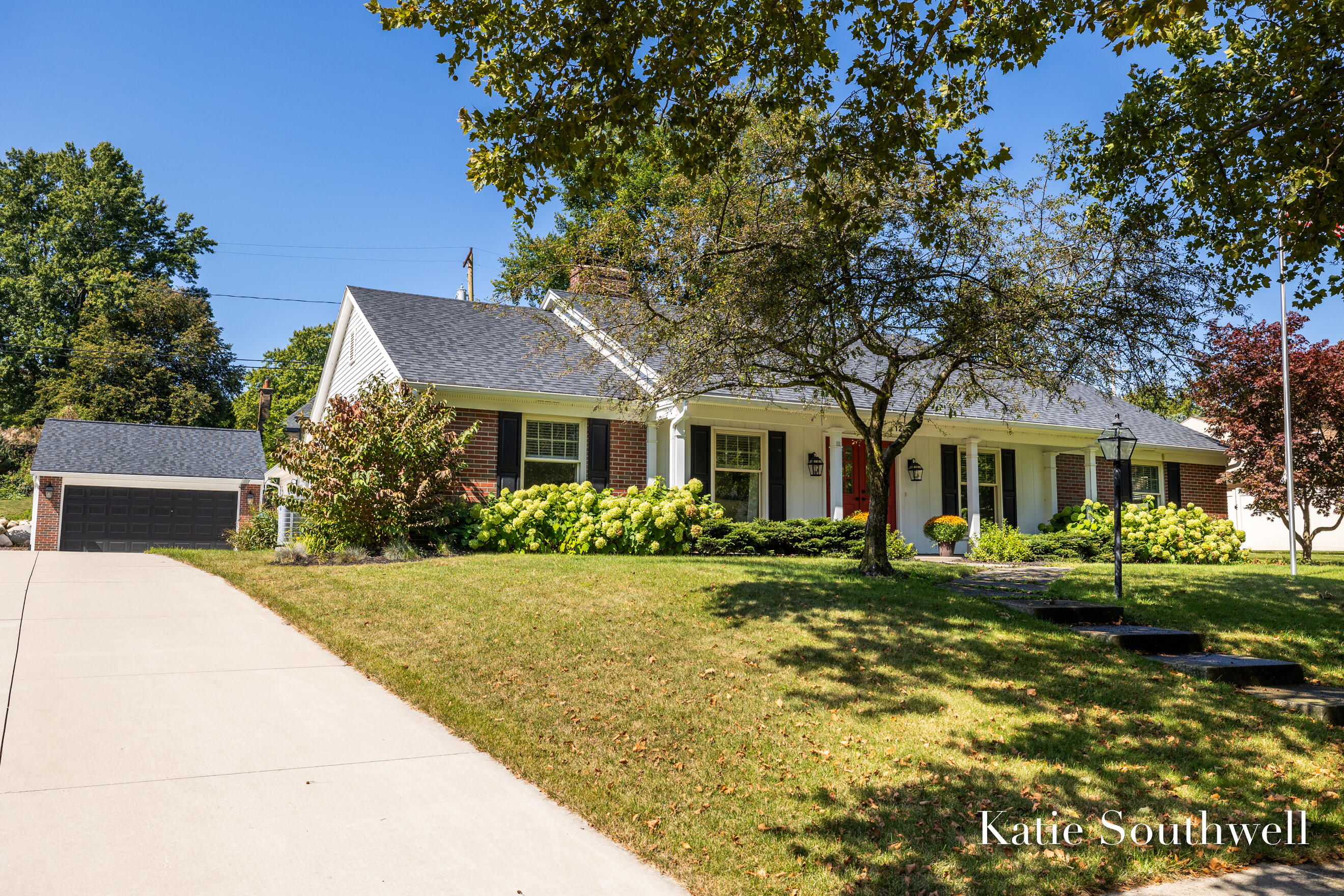 Photo 1 of 4 of 1231 Woodshire Avenue SE house