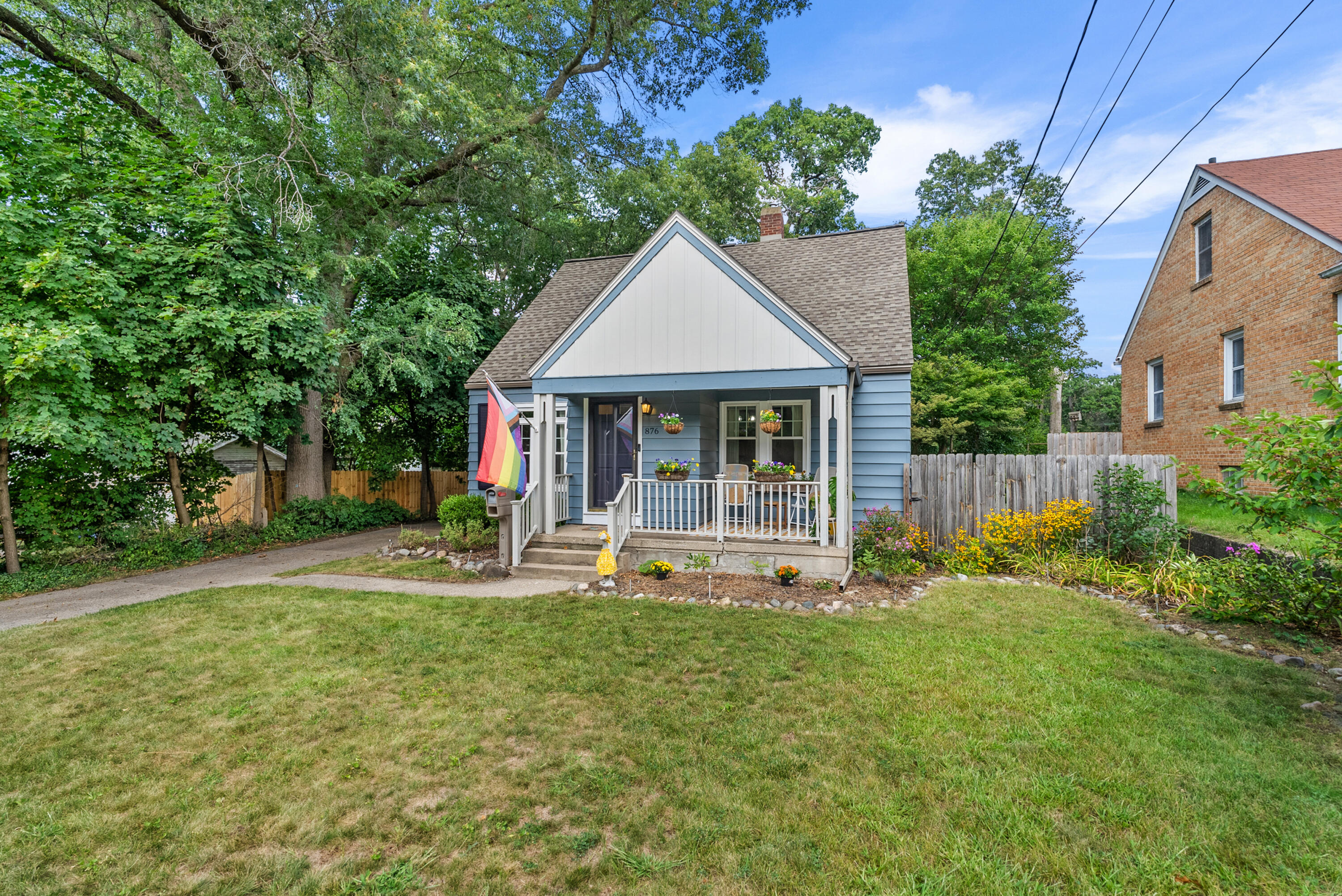 Photo 4 of 45 of 876 Burke Avenue NE house