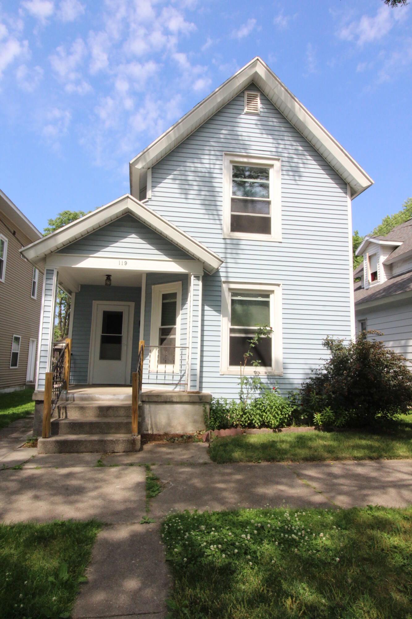 Photo 1 of 17 of 119 Indiana Avenue SW house