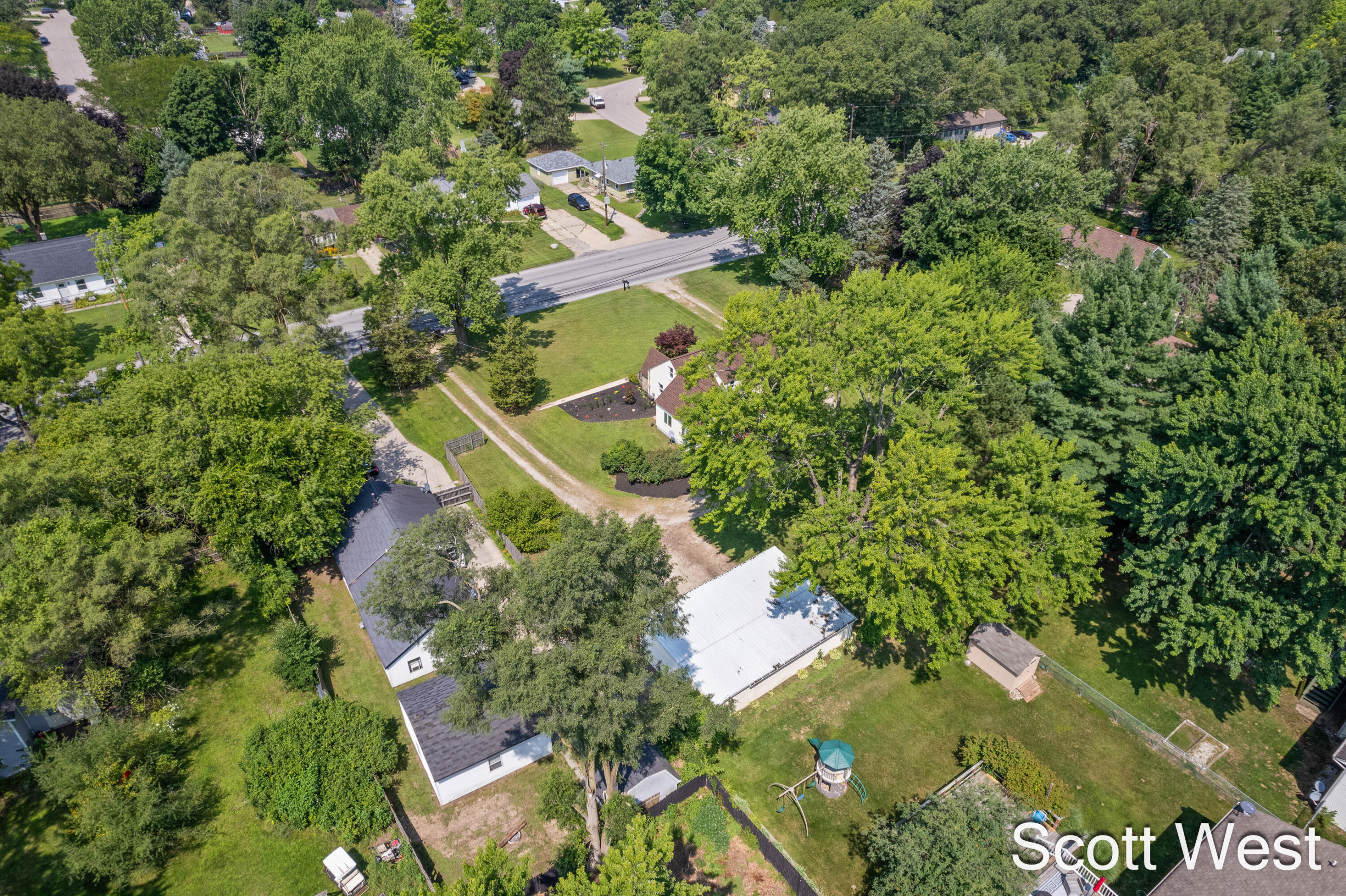 Photo 43 of 48 of 3432 Dean Lake Avenue NE house