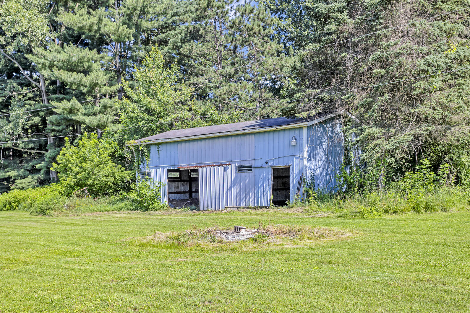 Photo 41 of 44 of 8241 Mount Hope Road house