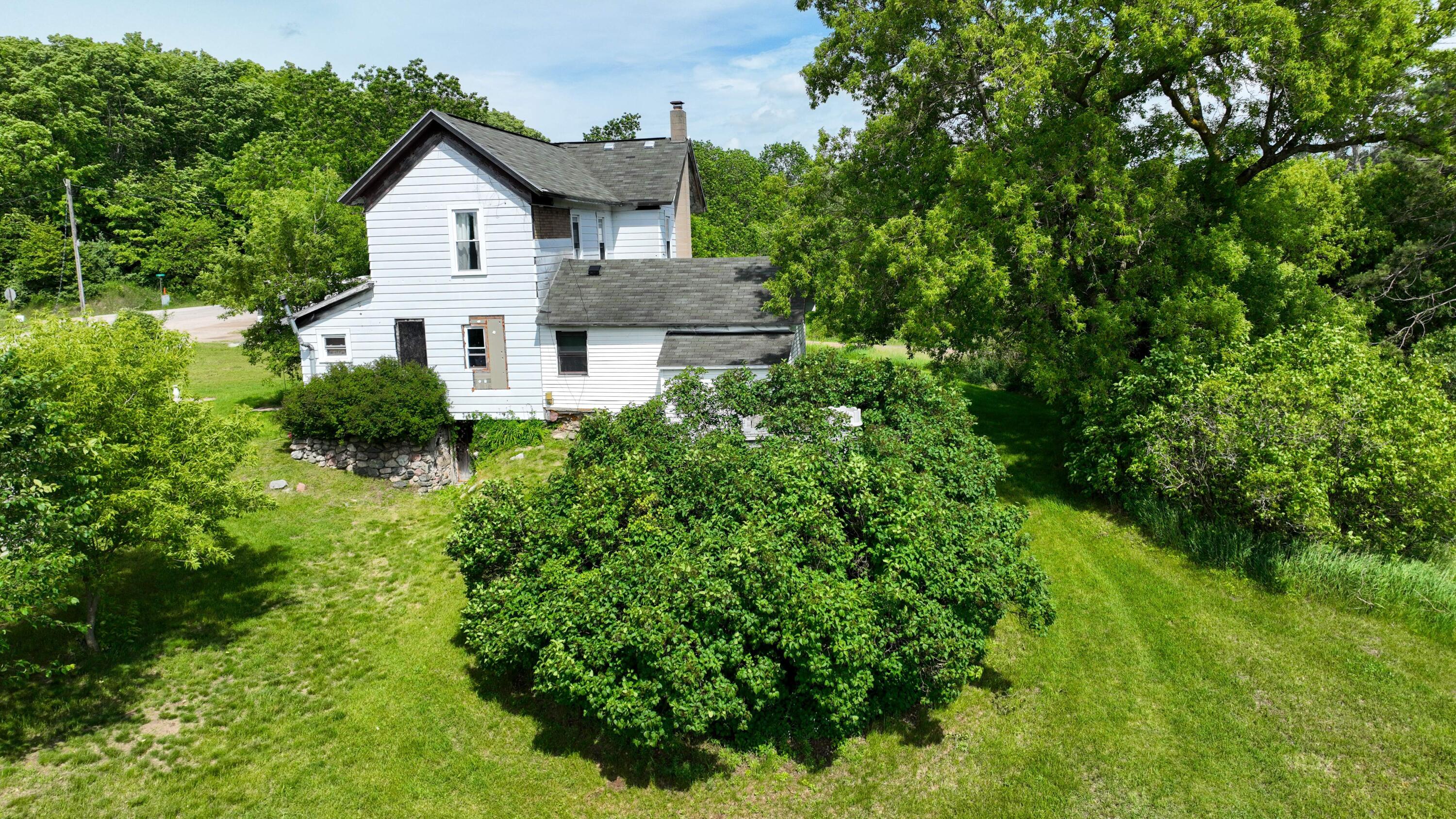 Photo 9 of 52 of 23019 W Meceola Road house