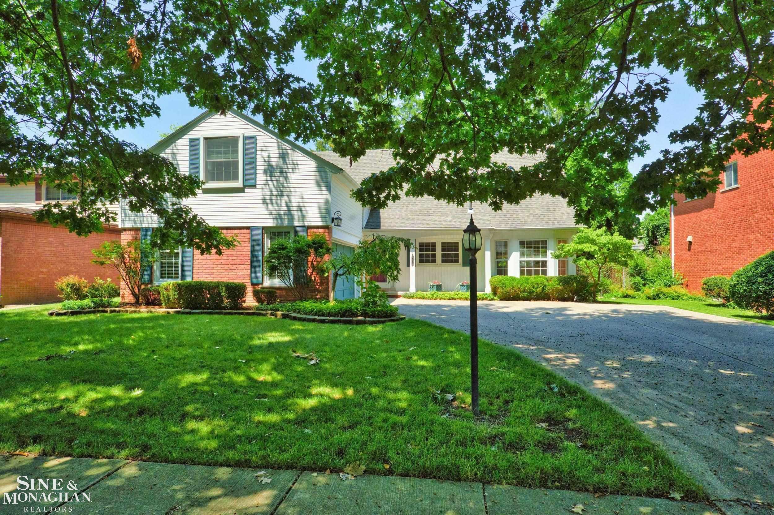 Photo 1 of 32 of 19789 Wedgewood Drive house