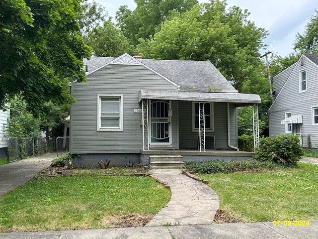 Photo 1 of 10 of 19644 KENOSHA Street house