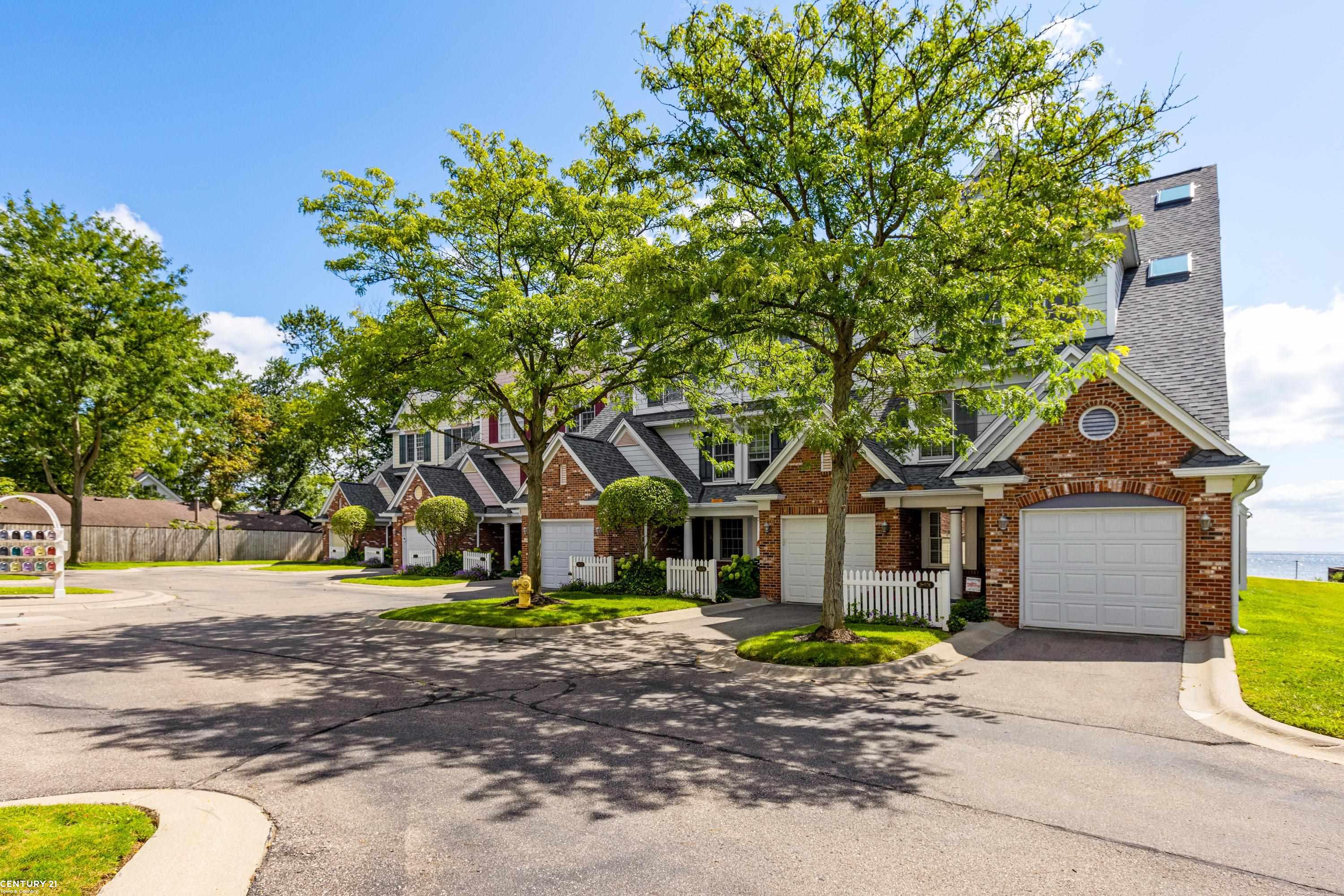 Photo 9 of 55 of 26022 FELICITY Landing townhome