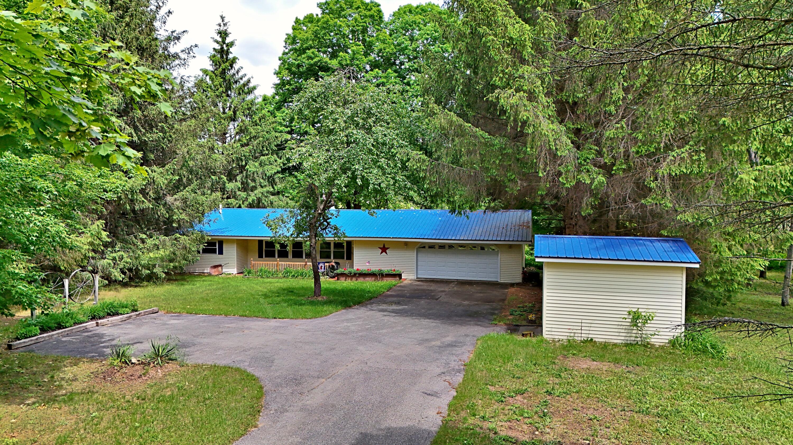 Photo 40 of 61 of 1412 Big Oak Drive Drive house