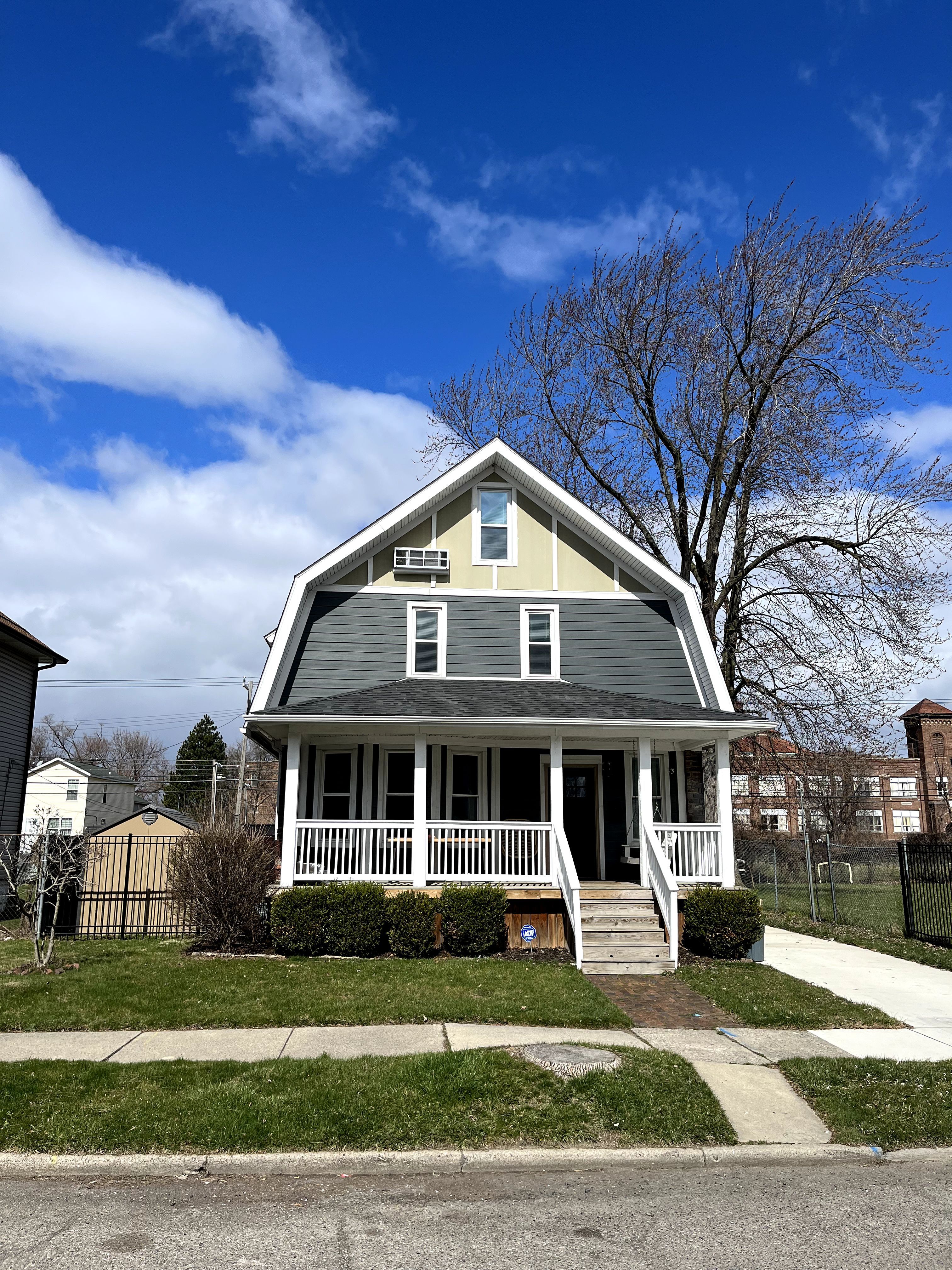 Photo 1 of 41 of 45 FERRIS Street house