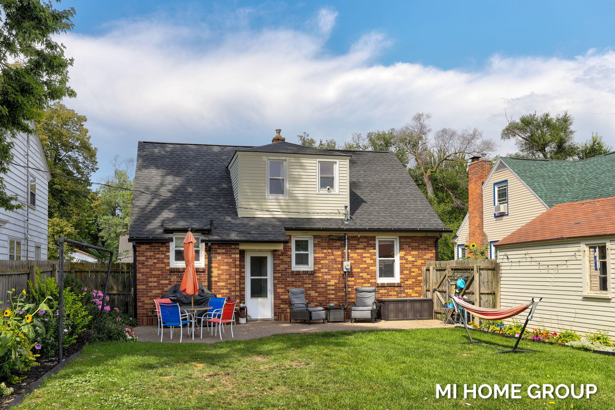 Photo 6 of 41 of 78 W 21st Street house