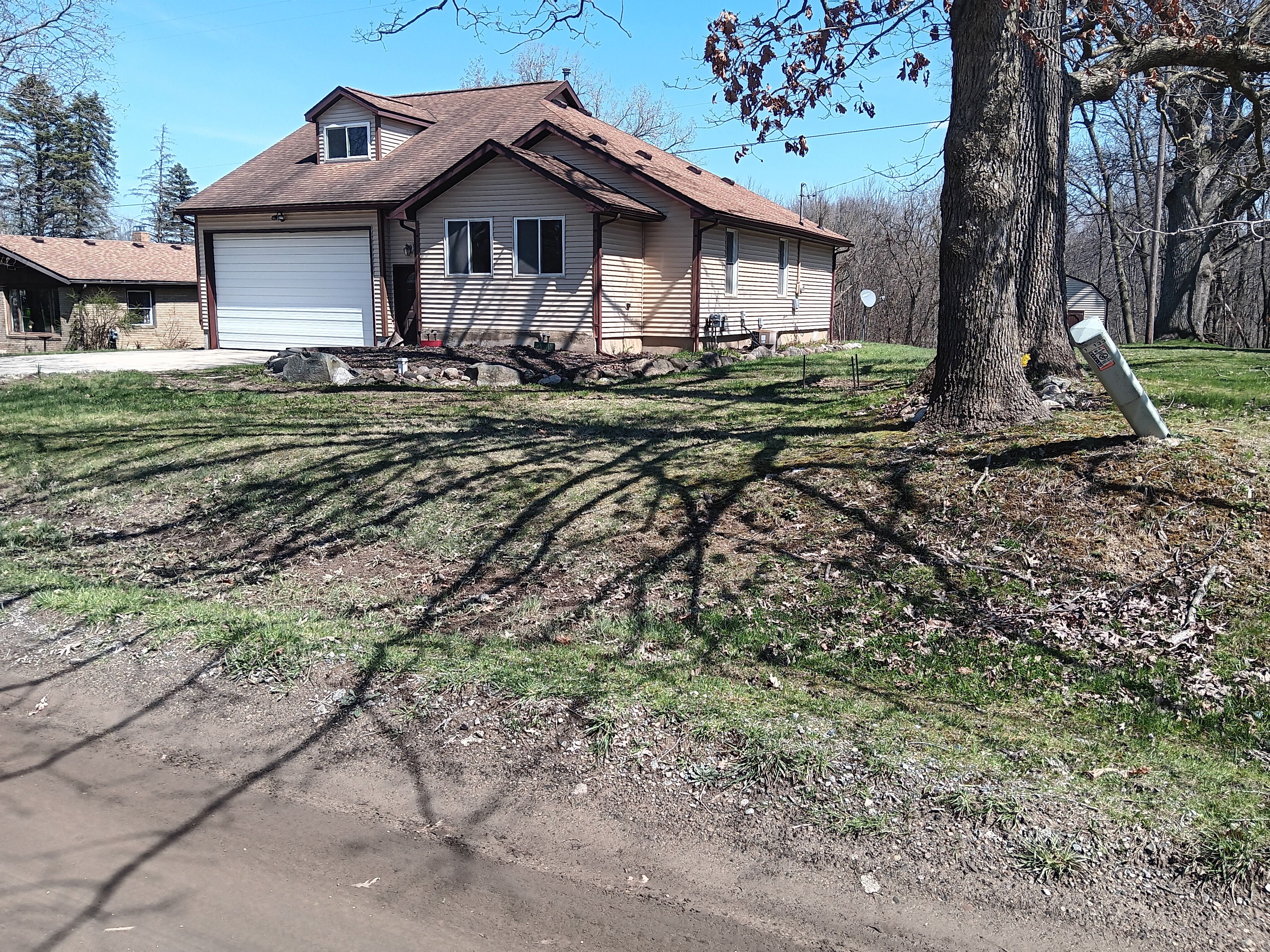 Photo 4 of 11 of 15133 EDDY LAKE Road house