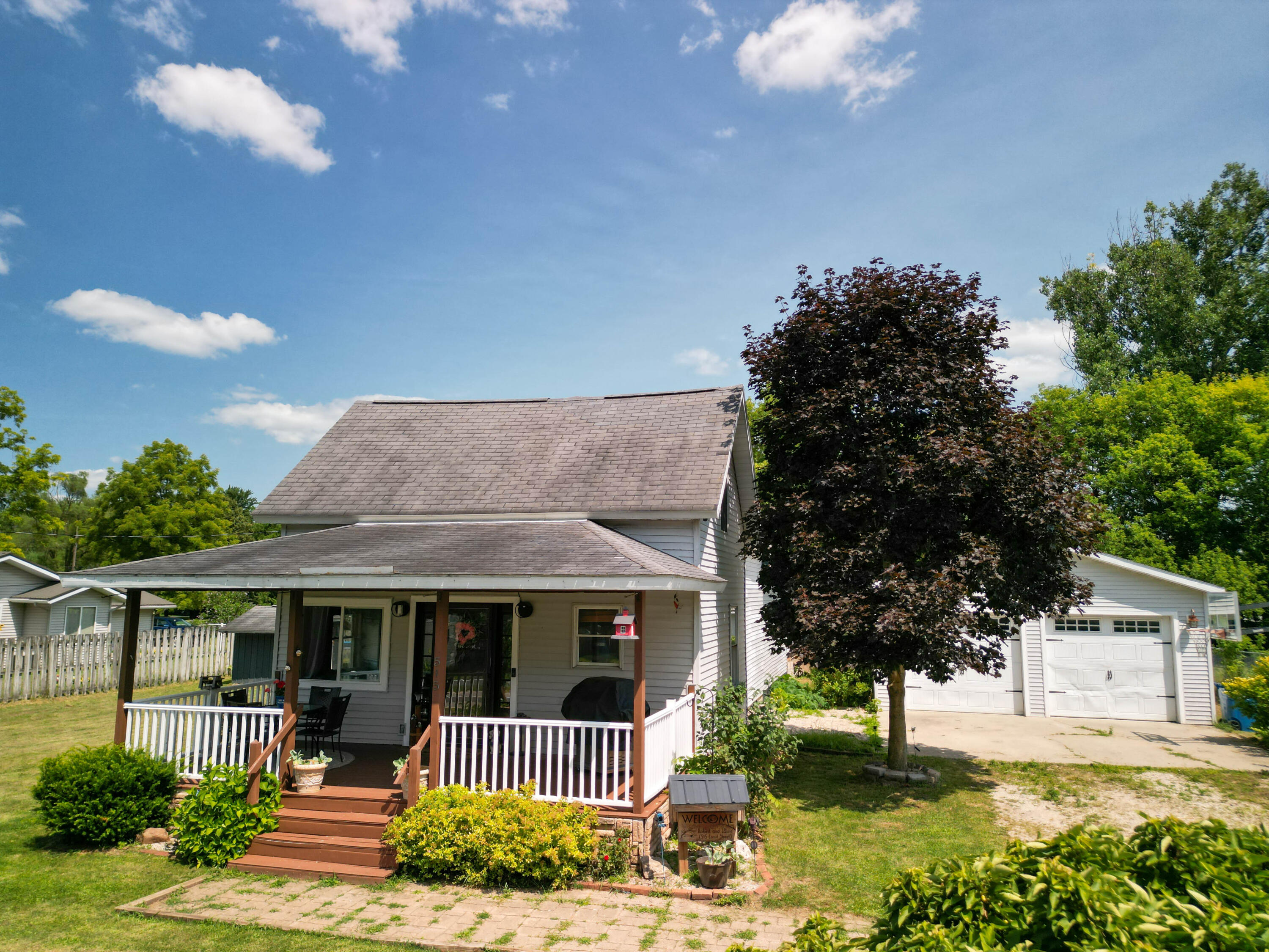 Photo 2 of 24 of 515 Locust Street house