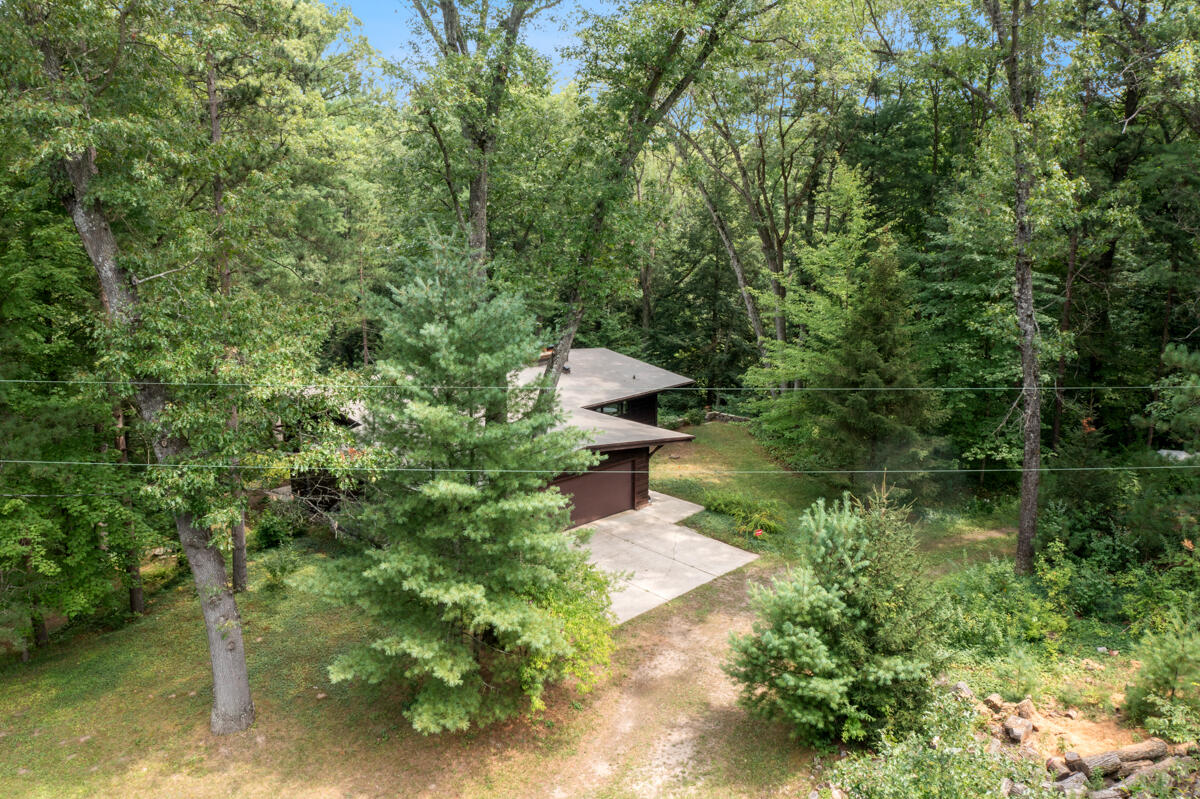 Photo 45 of 52 of 21802 W Lake Montcalm Road house