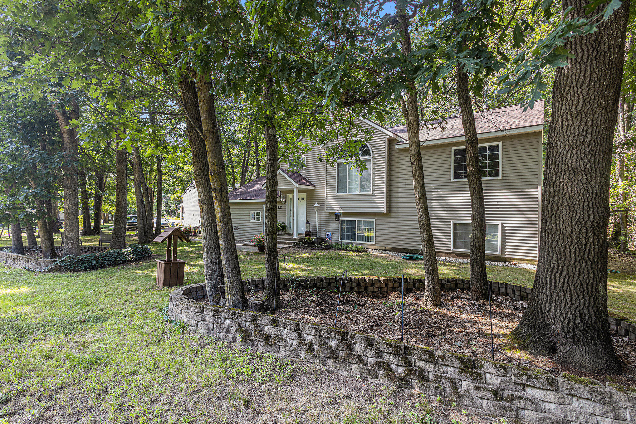 Photo 3 of 27 of 8110 Indian Shores Drive house