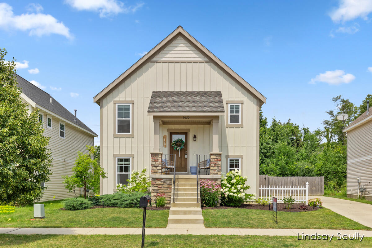 Photo 1 of 39 of 5020 Alyssum Drive SE townhome