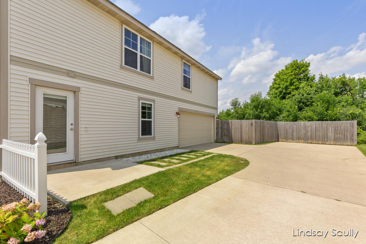 Photo 38 of 39 of 5020 Alyssum Drive SE townhome