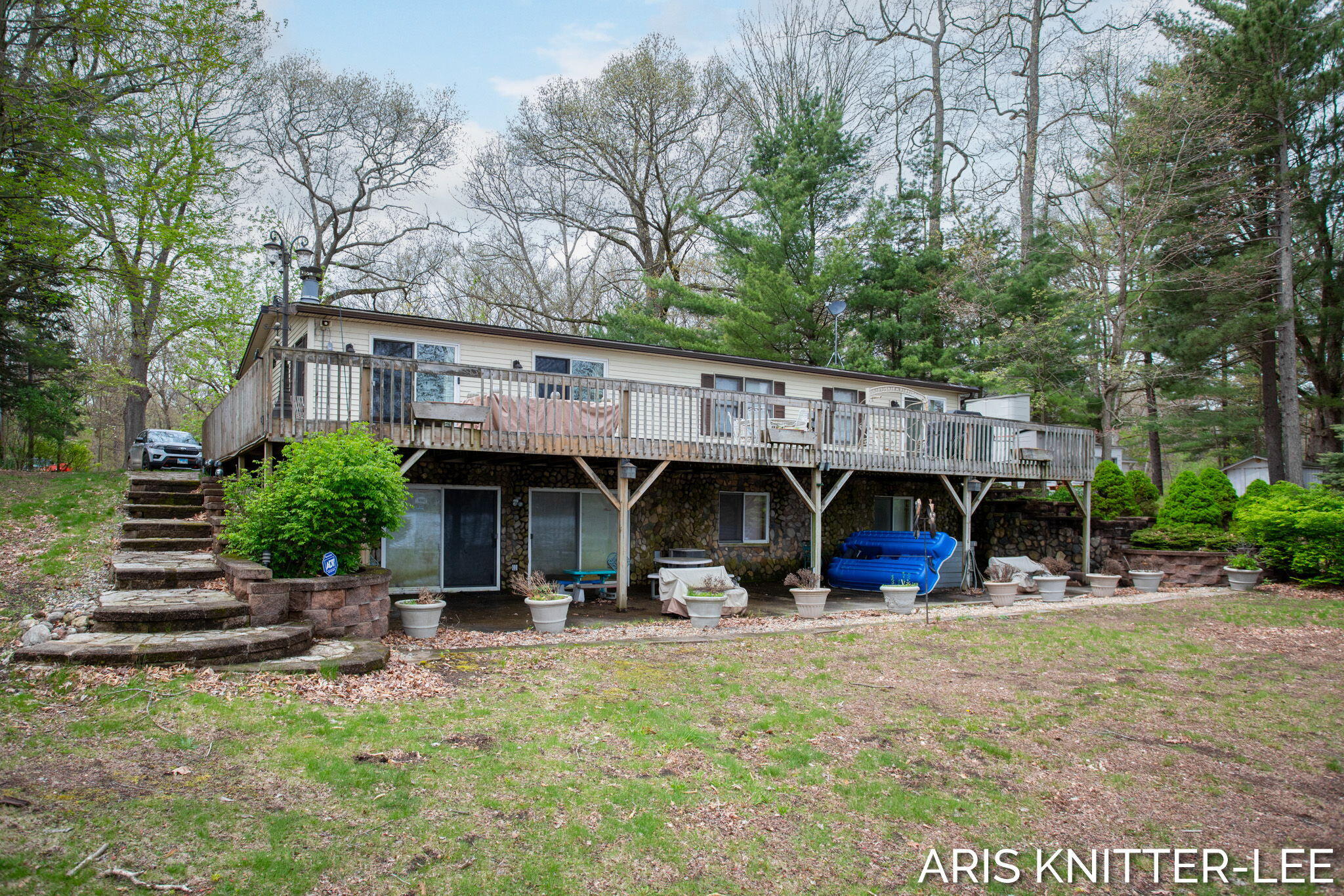 Photo 6 of 62 of 1011 55th Street mobile home