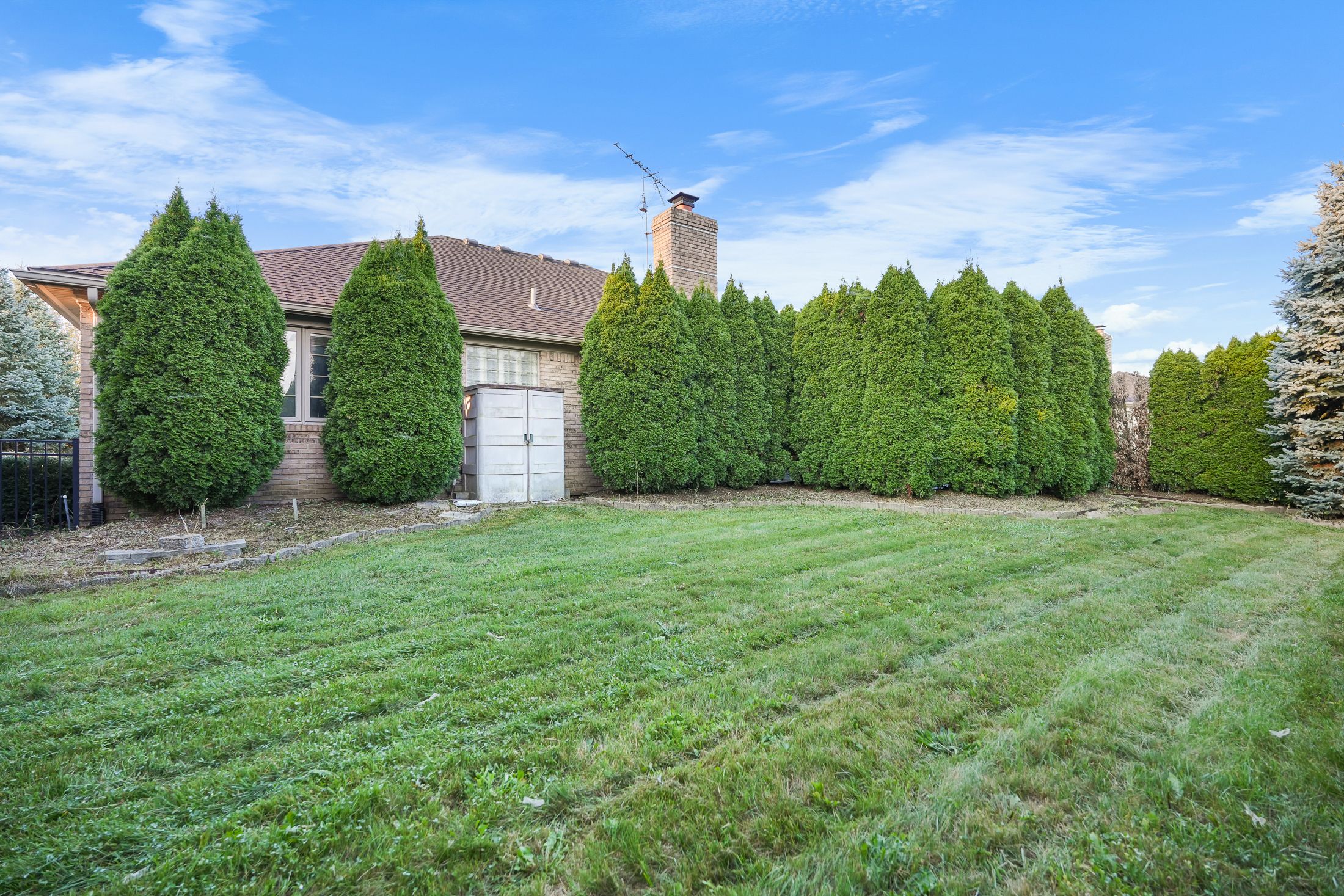 Photo 7 of 41 of 20525 BALMORAL Drive house