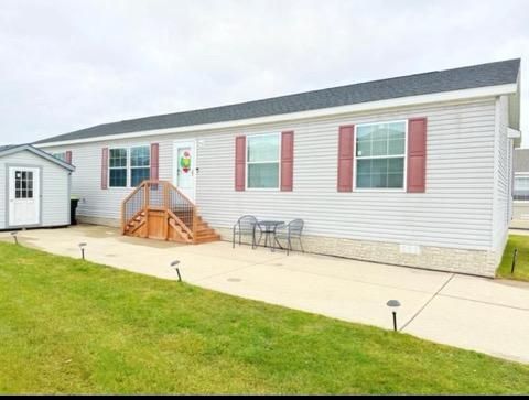 Photo 1 of 20 of 45415 Burgundy Drive mobile home