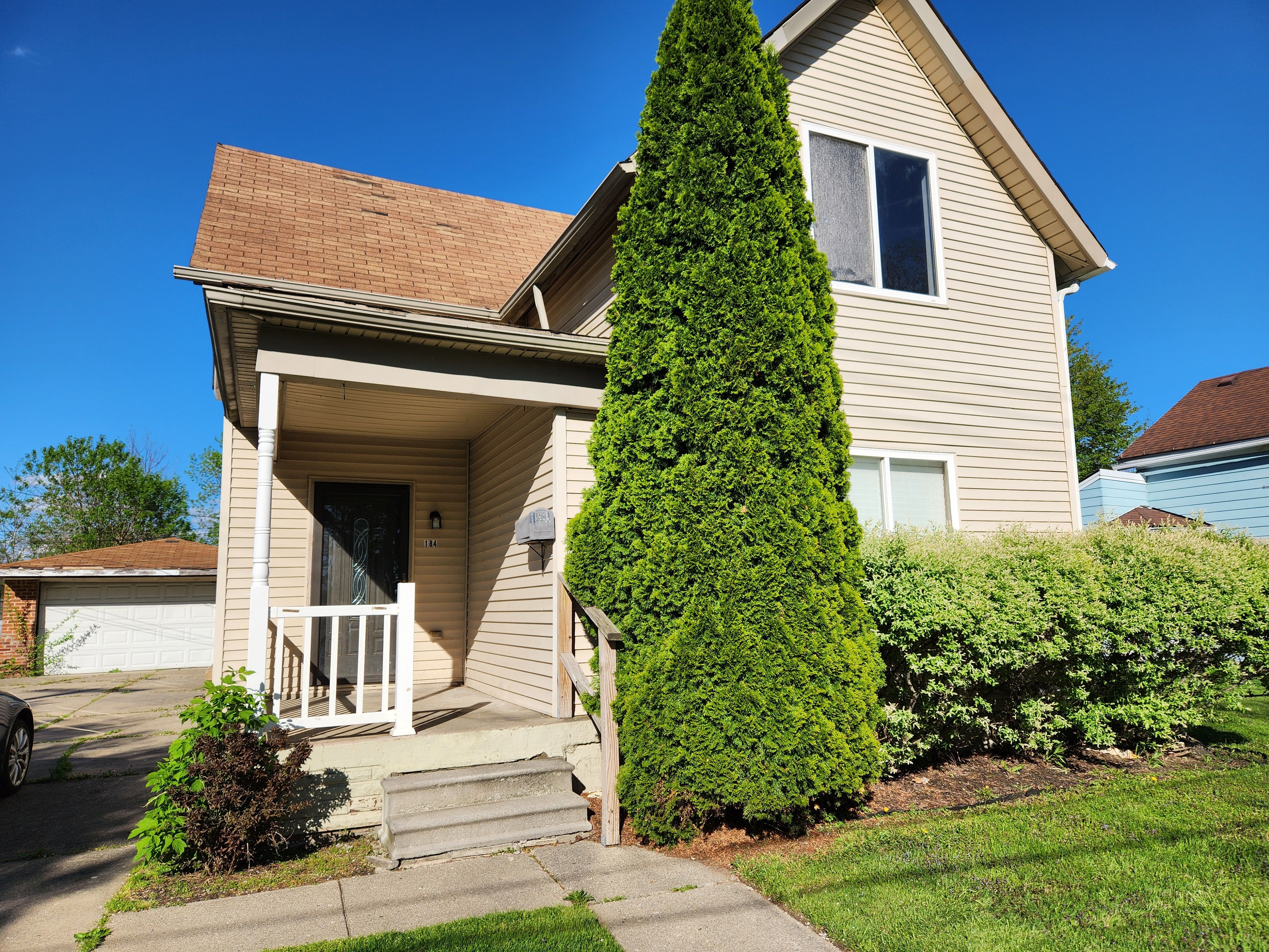 Photo 1 of 53 of 184 EUCLID Street house