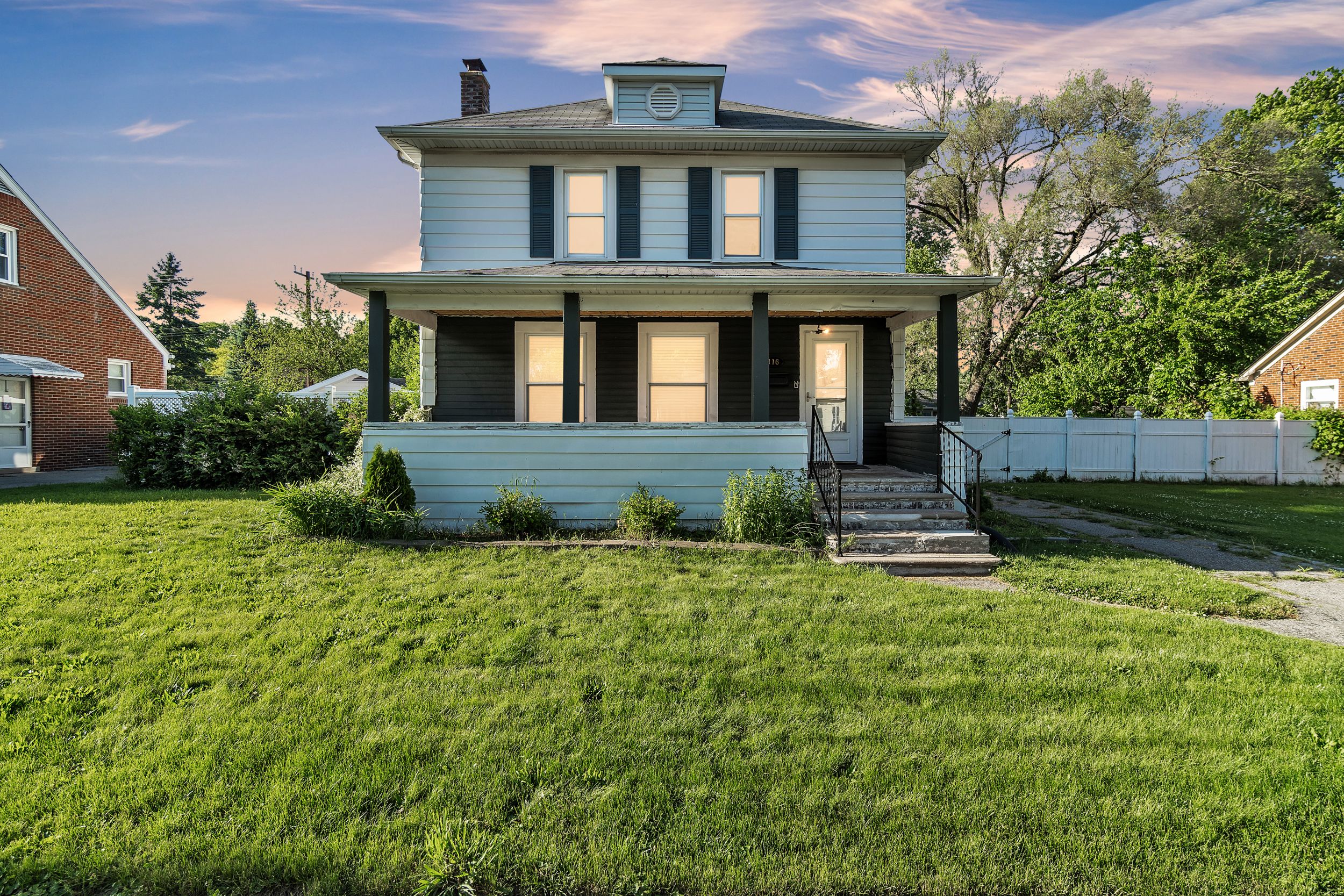 Photo 1 of 33 of 116 CLAIR Street house