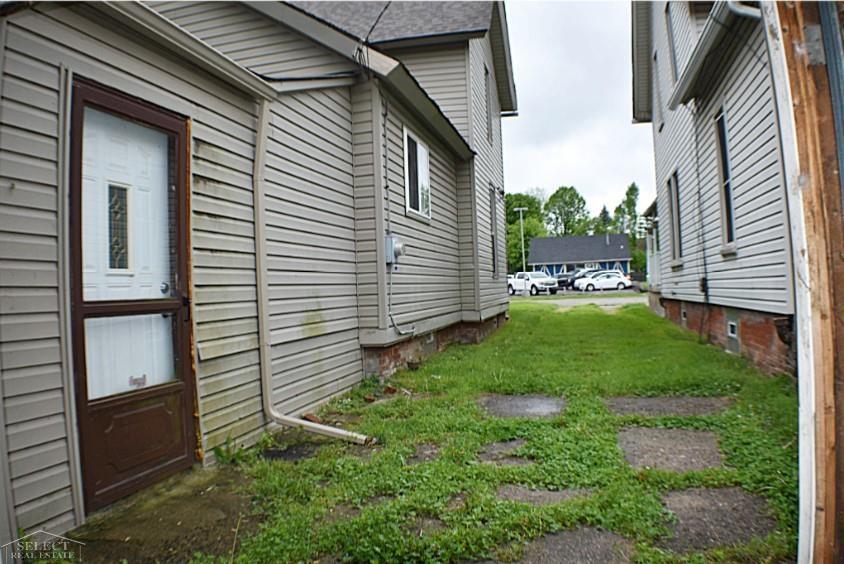 Photo 33 of 36 of 282 Northbound Gratiot Avenue house