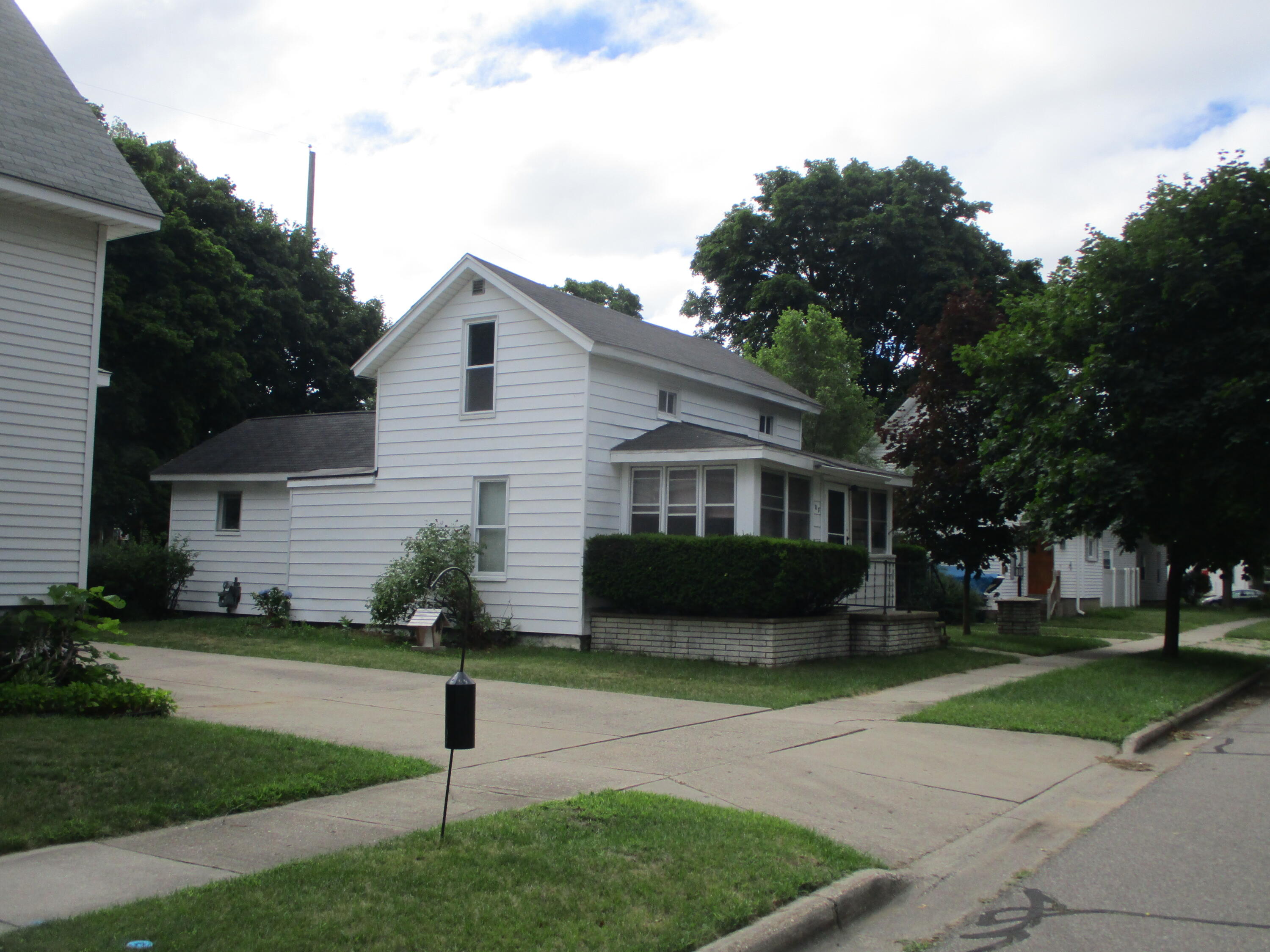 Photo 1 of 1 of 507 S Lansing Street house