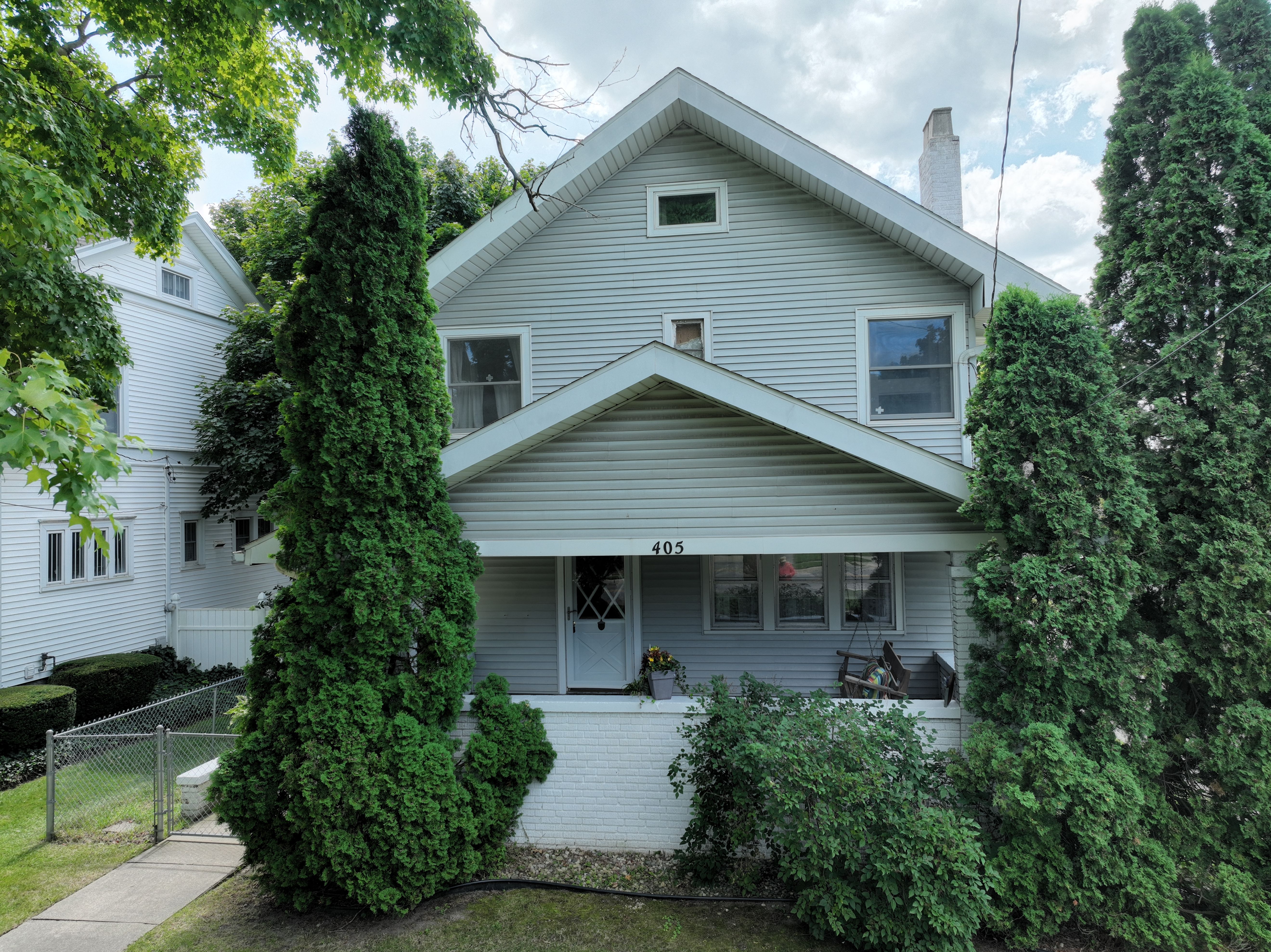 Photo 1 of 67 of 405 W OLIVER Street house