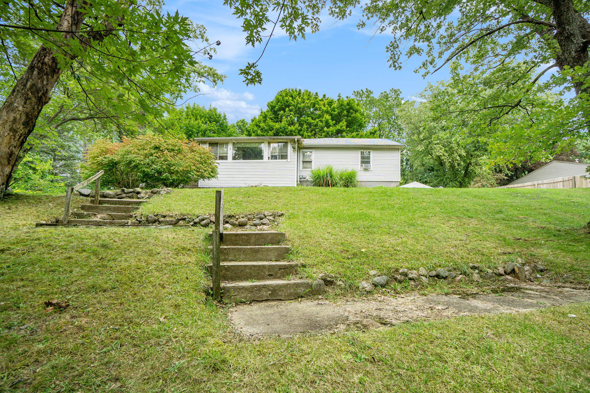 Photo 1 of 27 of 247 E Glenguile Avenue house