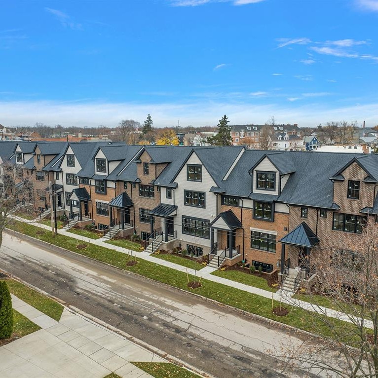 Photo 1 of 13 of 644 Maple Street condo