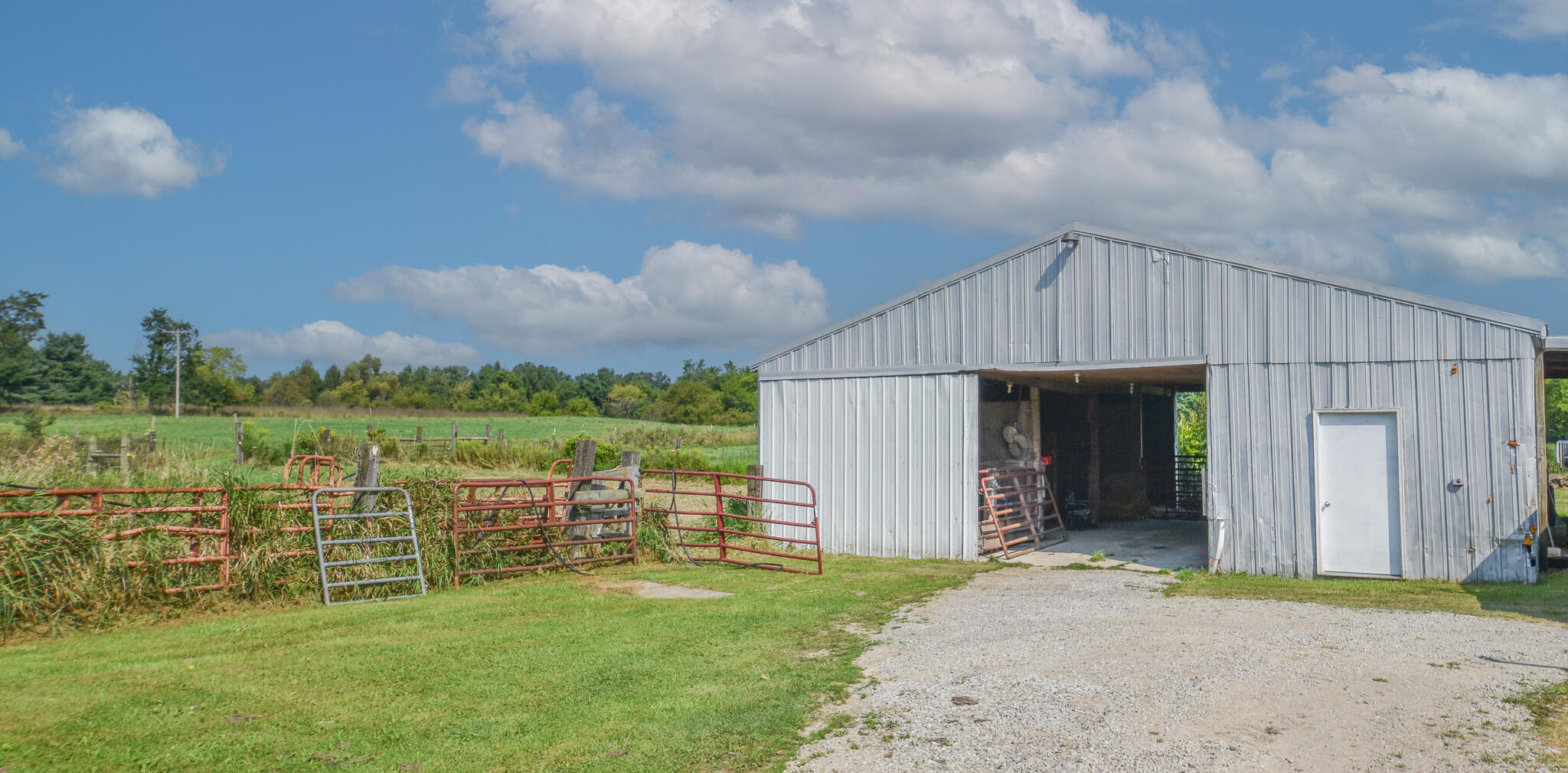 Photo 5 of 50 of 5500 Quackenbush Road house