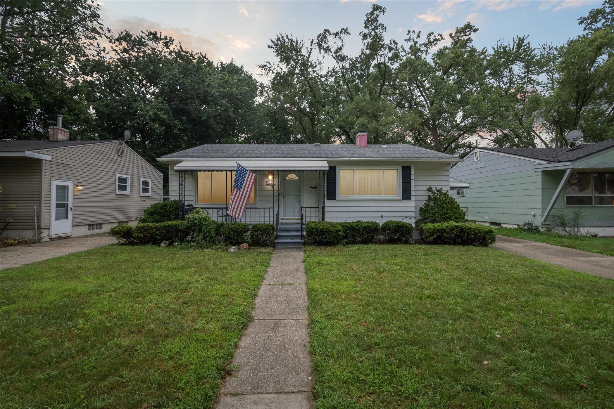 Photo 2 of 43 of 26811 VASSAR Avenue house