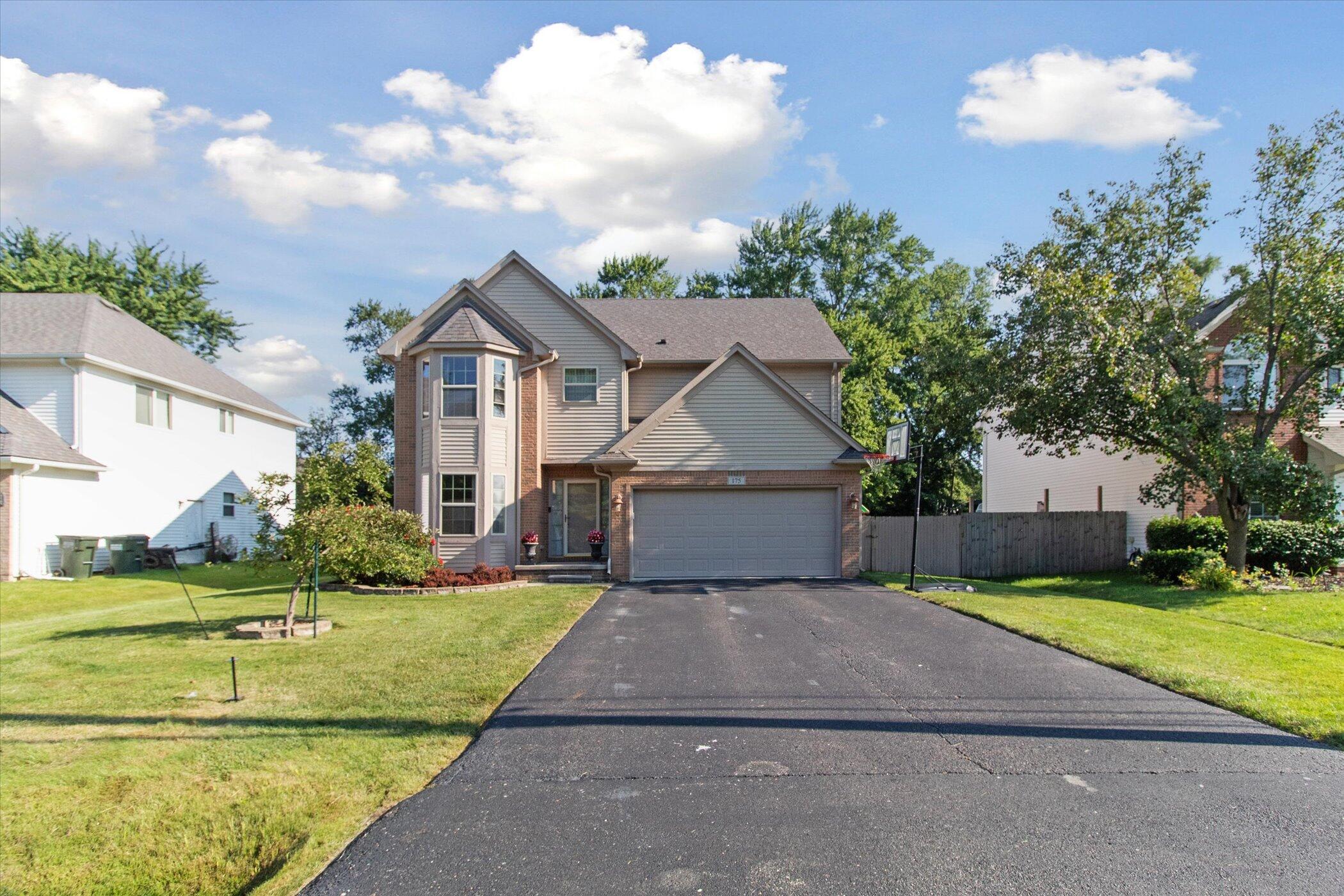 Photo 2 of 42 of 175 Eastlawn Drive house