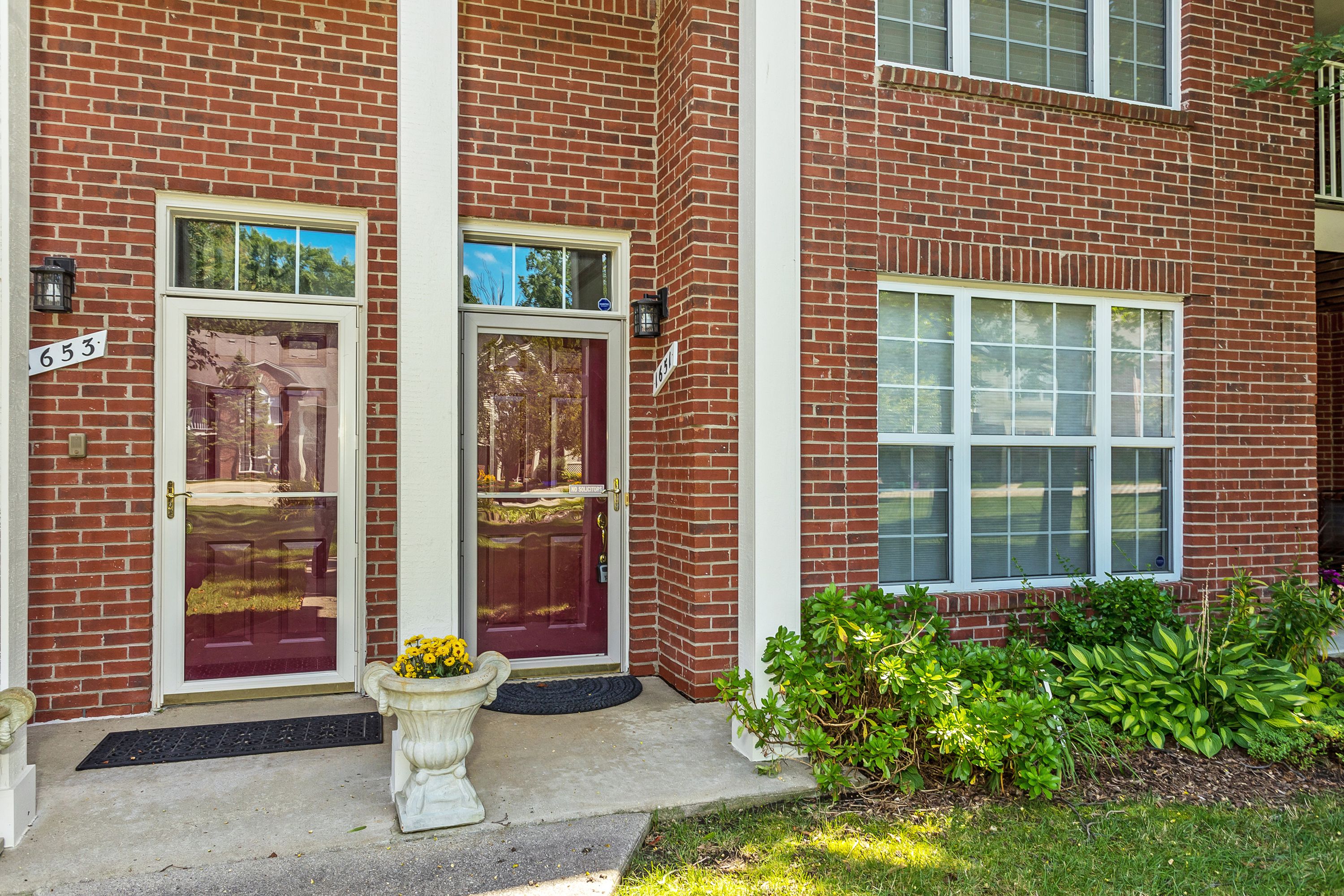 Photo 23 of 27 of 1651 DEEPWOOD Circle condo