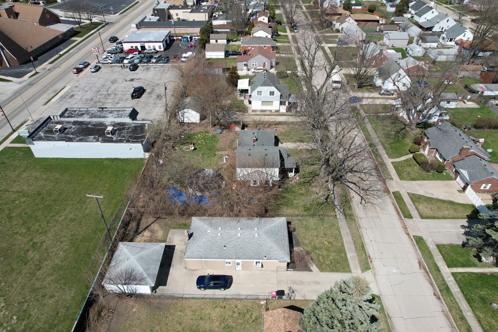 Photo 4 of 10 of 28435 VICTOR Street house