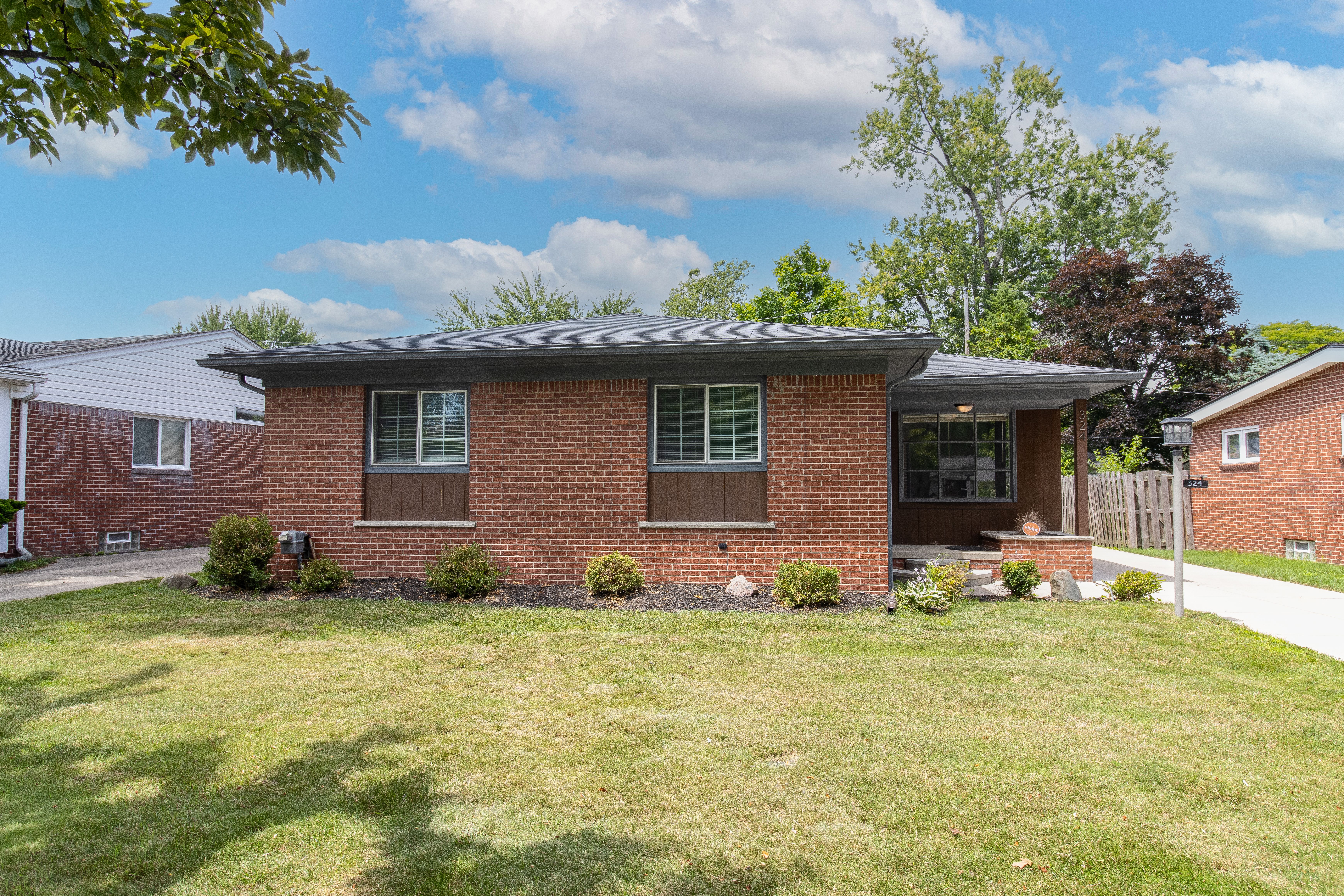 Photo 1 of 41 of 324 W LA SALLE Avenue house