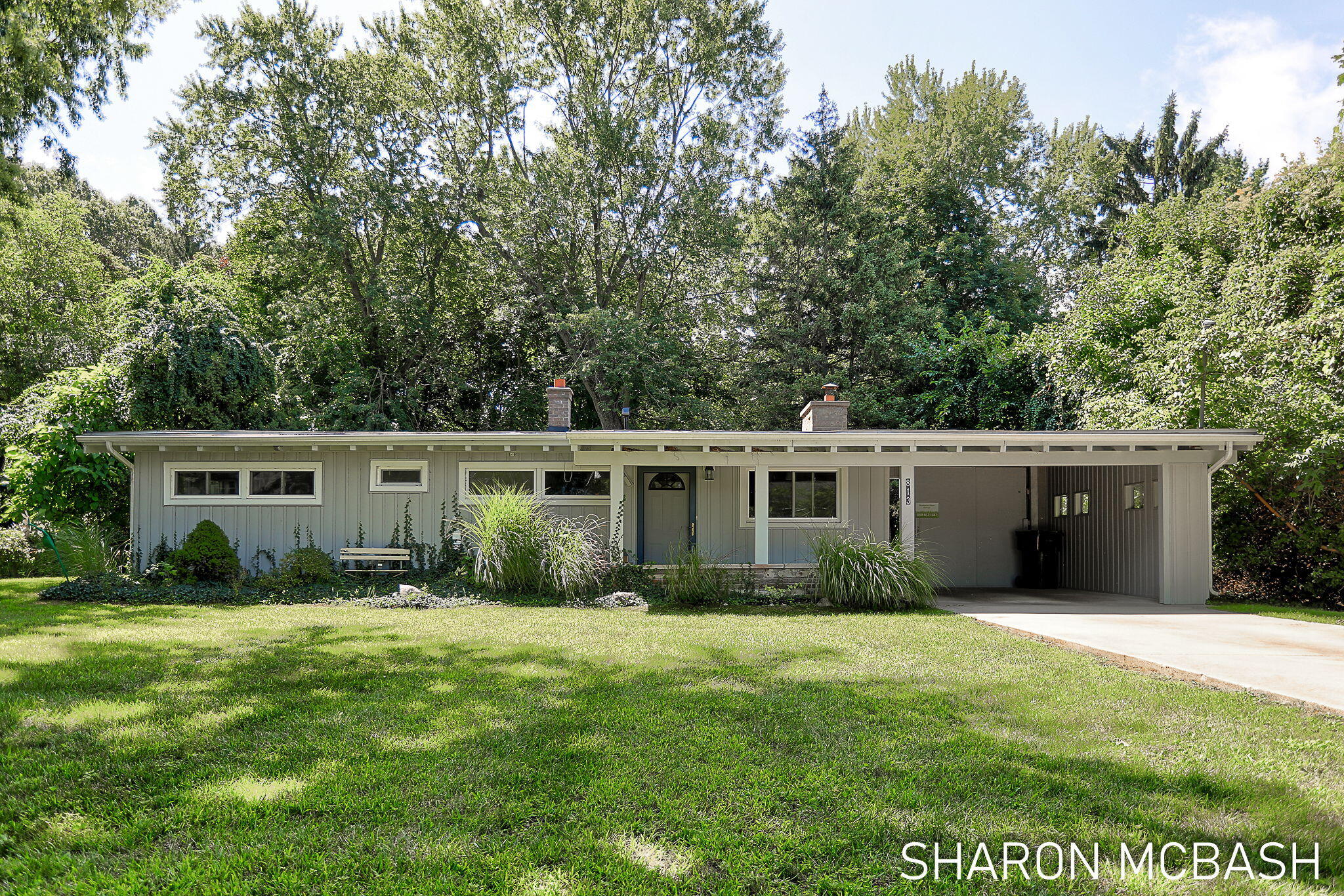 Photo 1 of 36 of 813 Allegan Street house