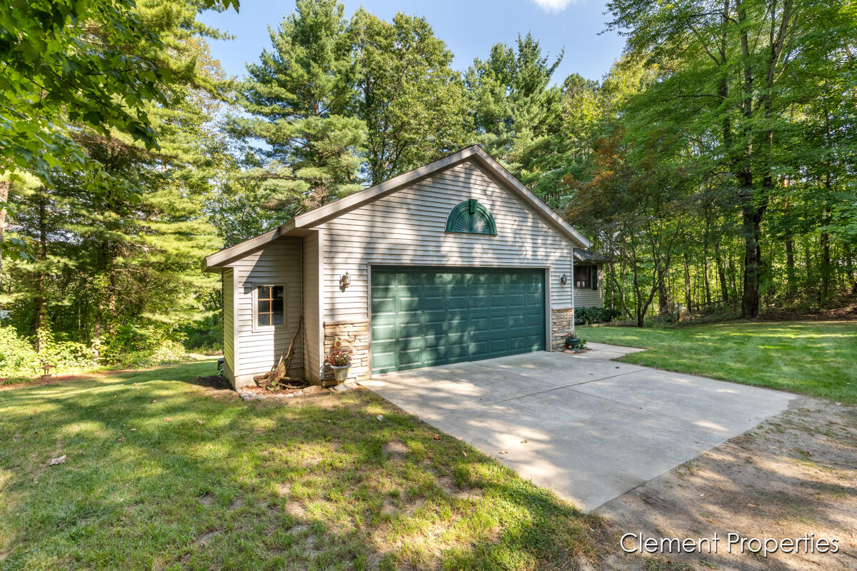 Photo 5 of 46 of 13500 Pine Island Drive house