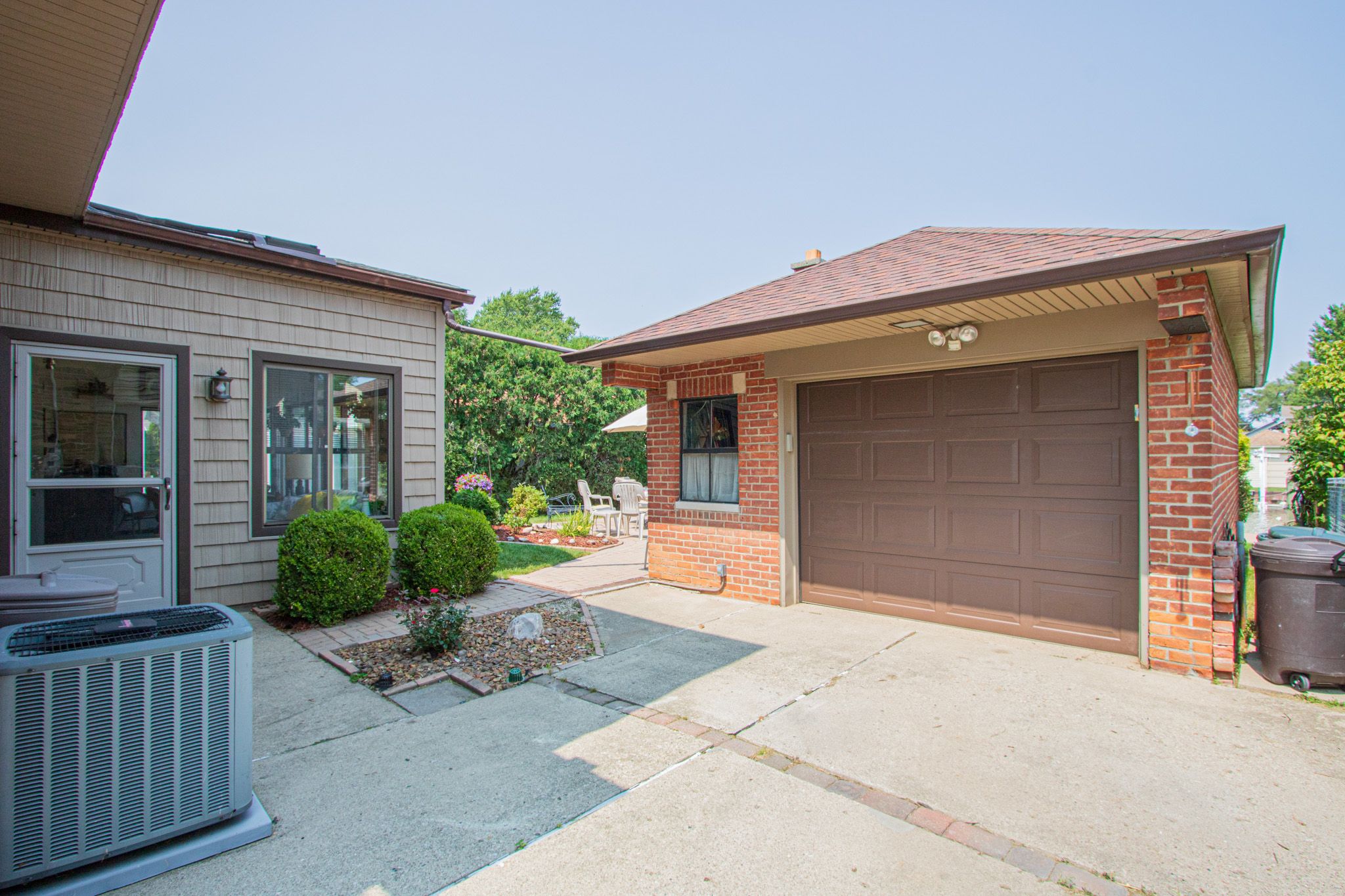 Photo 44 of 55 of 23215 CLAIRWOOD Street house