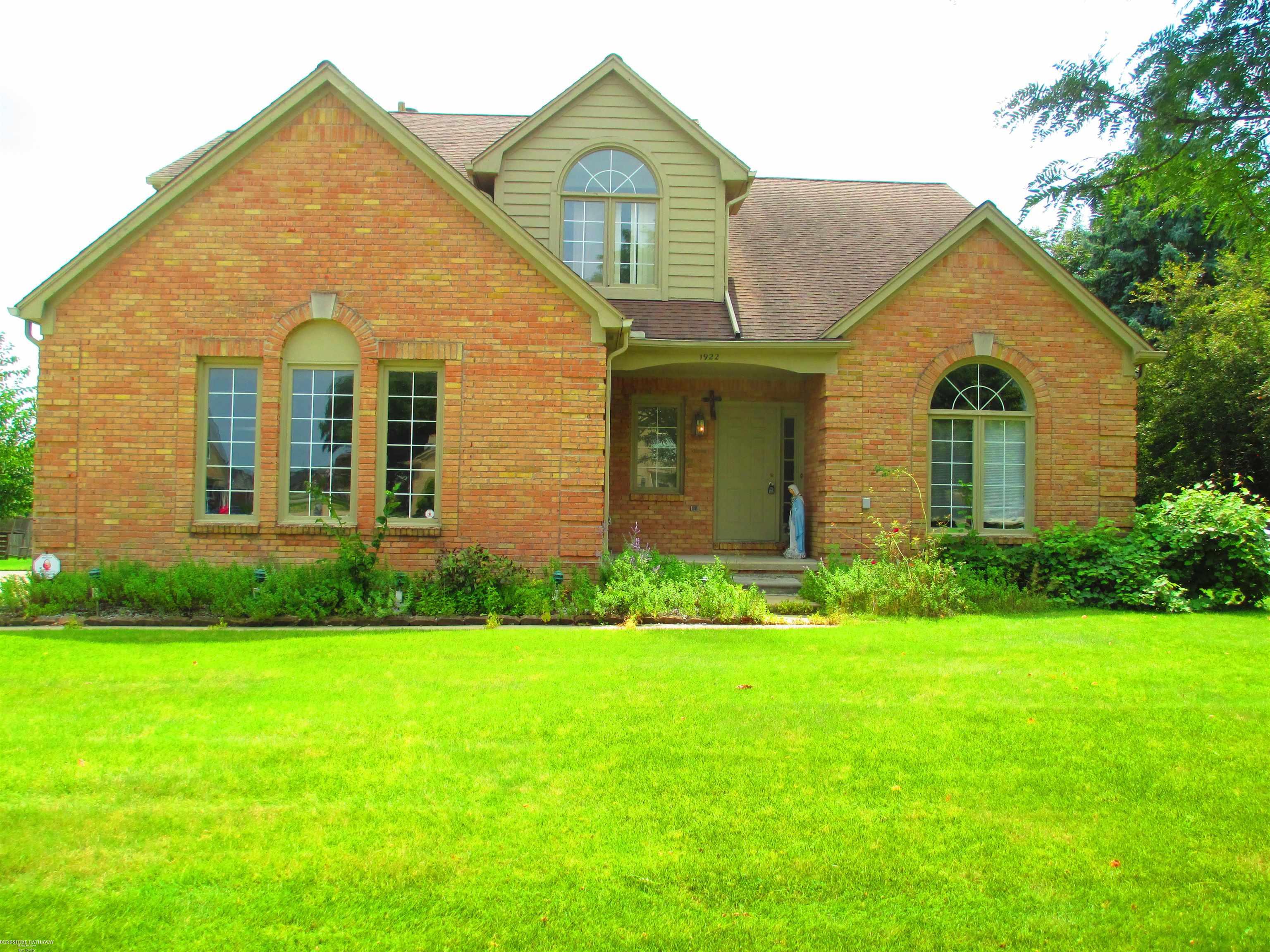 Photo 1 of 53 of 1922 FOREST MEAD Drive house