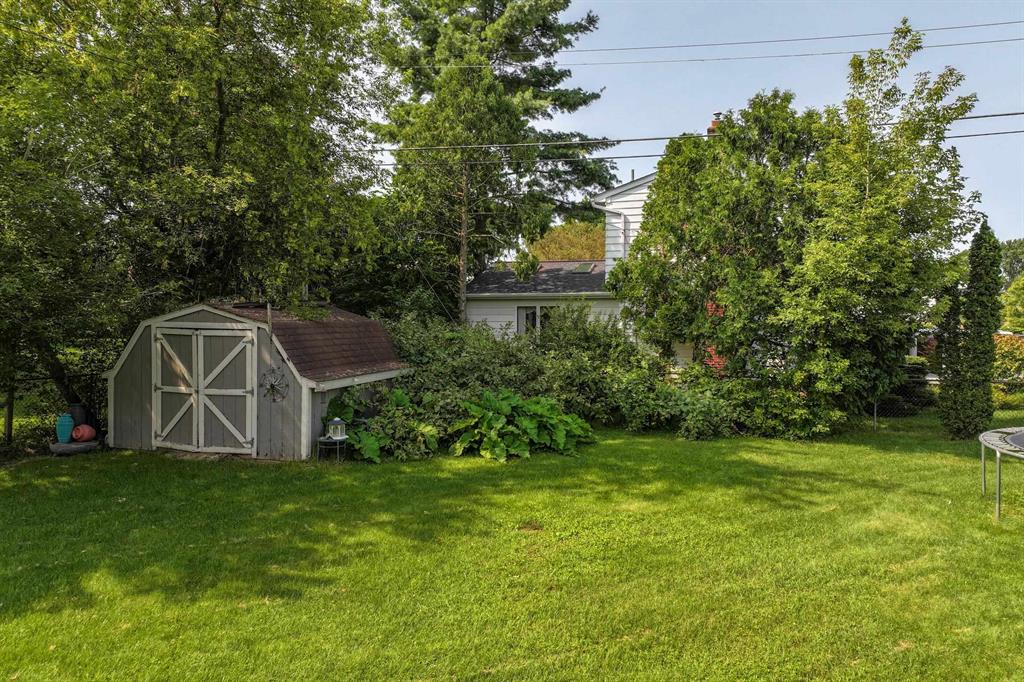 Photo 6 of 26 of 9152 Norbury Drive house