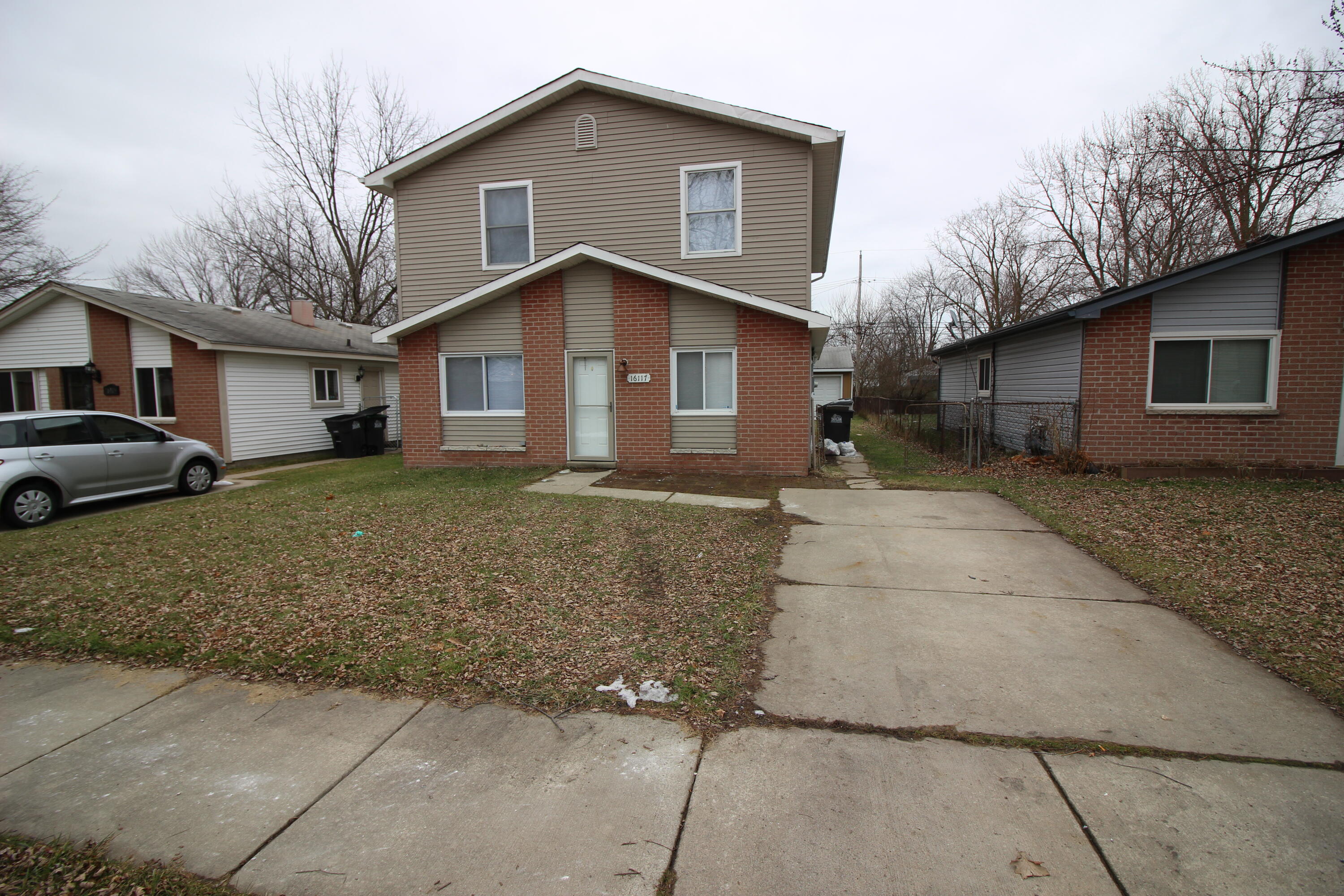 Photo 1 of 15 of 16117 Jackson Street house