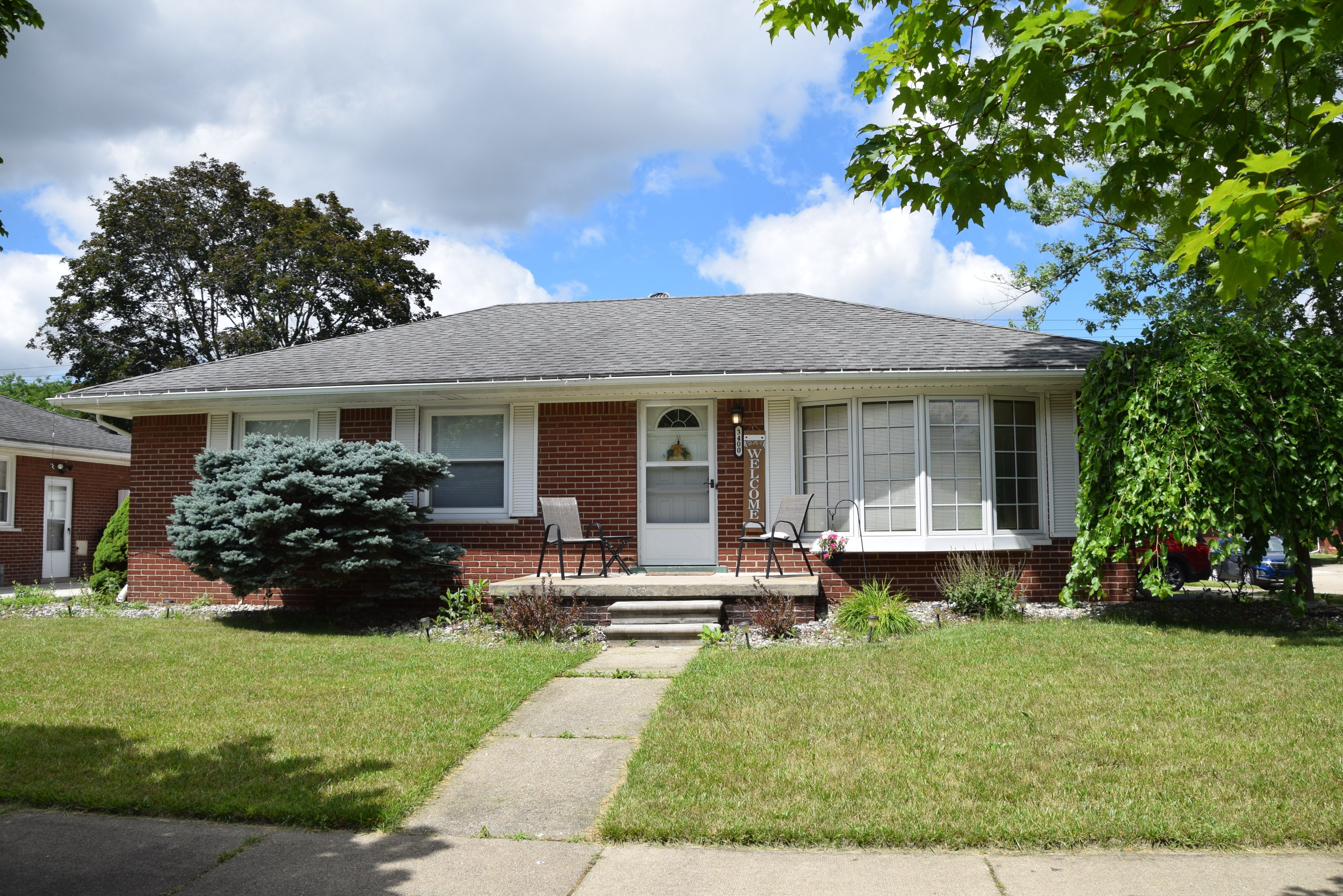 Photo 1 of 18 of 3400 EDSEL Street house