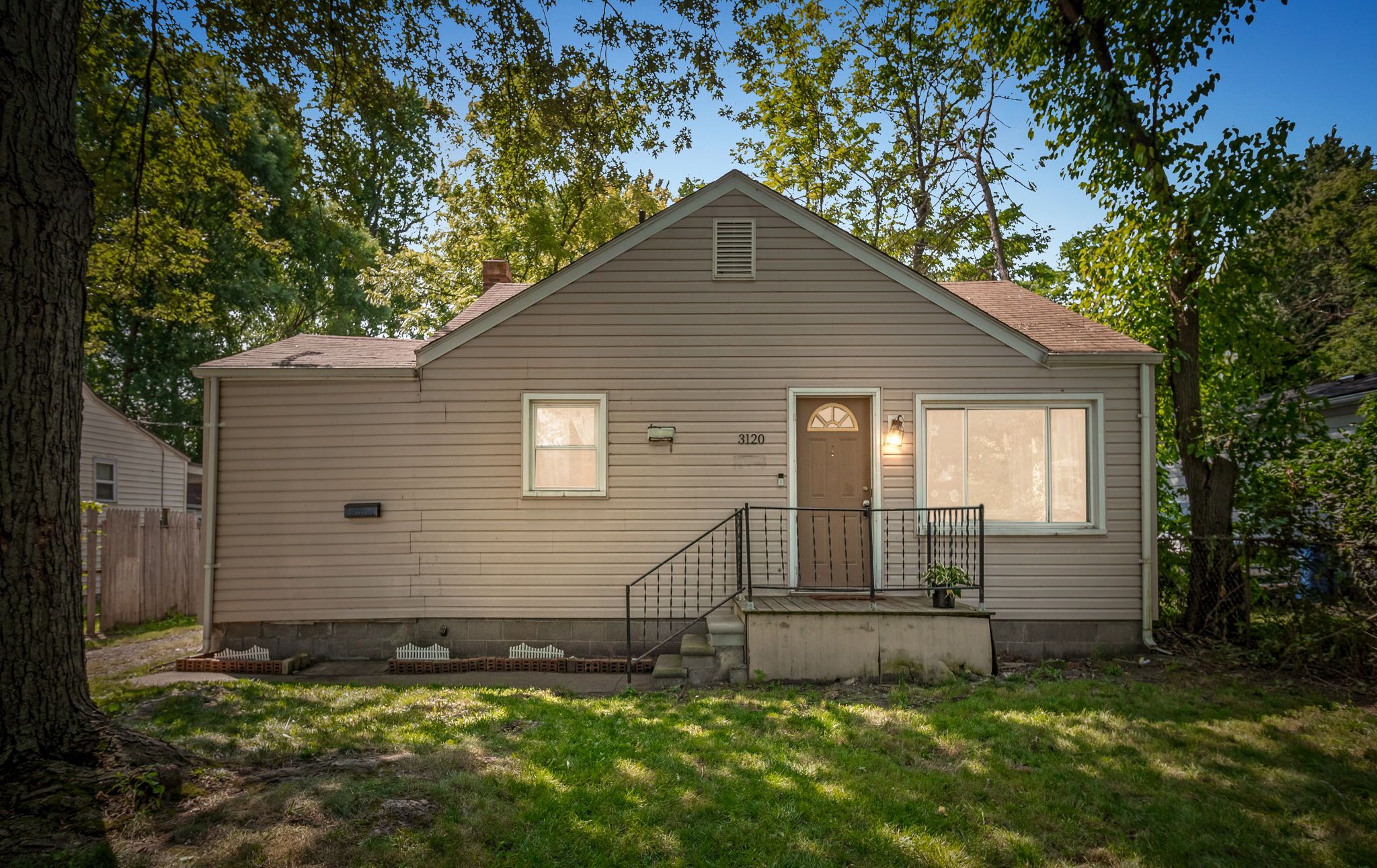 Photo 15 of 18 of 3120 WASMUND Avenue house