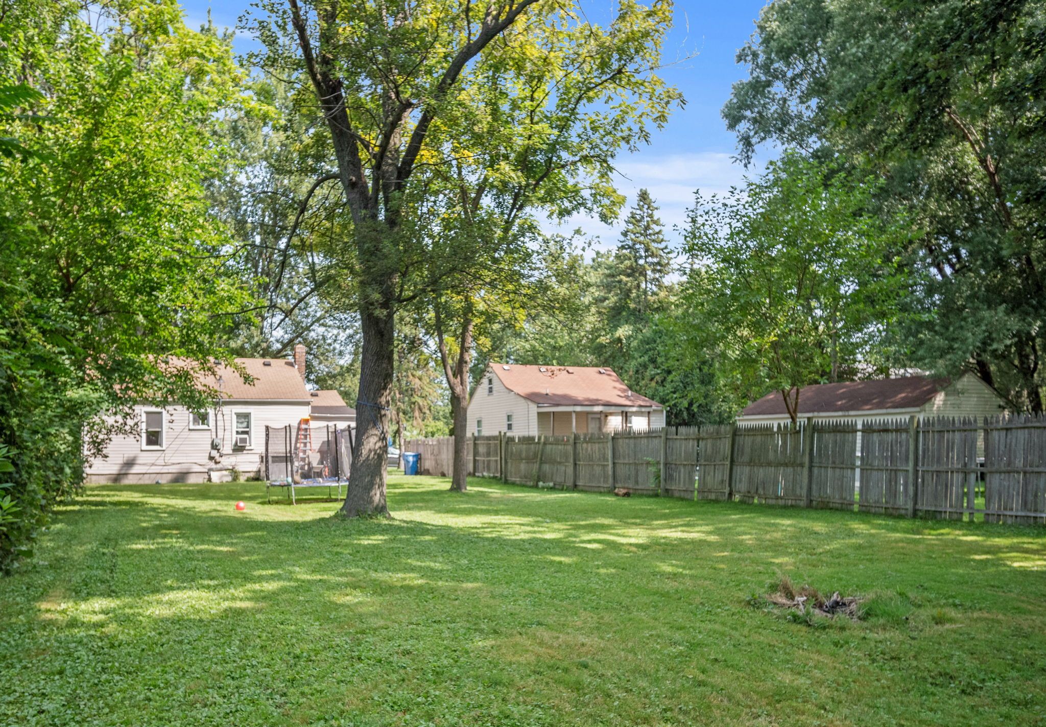 Photo 2 of 18 of 3120 WASMUND Avenue house