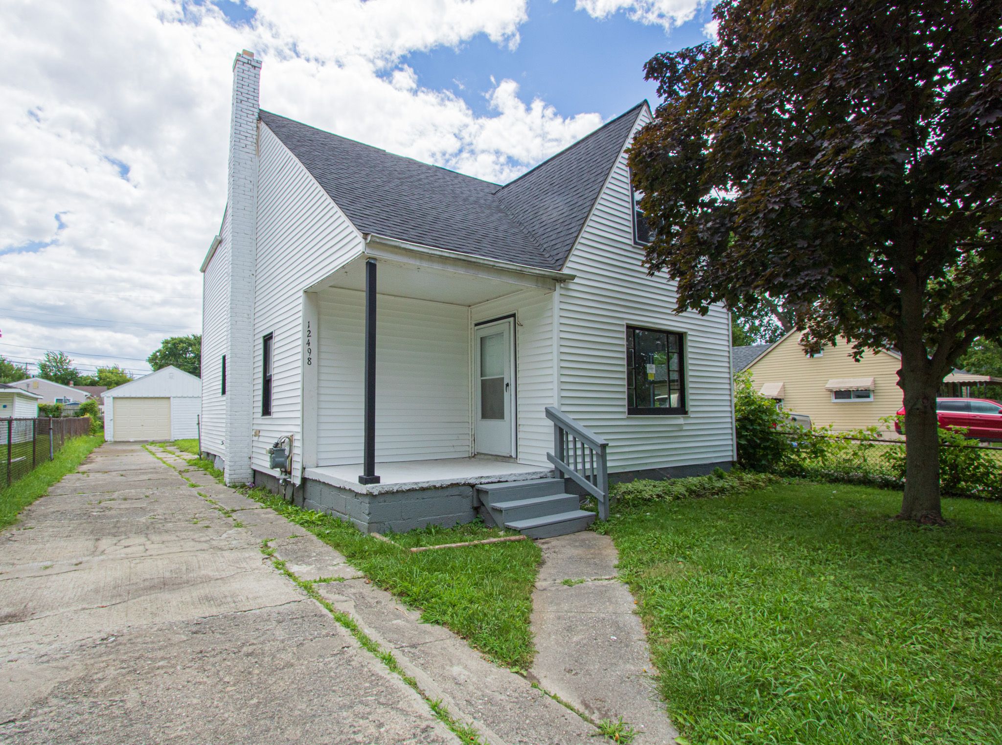 Photo 2 of 25 of 12498 PROSPECT Avenue house