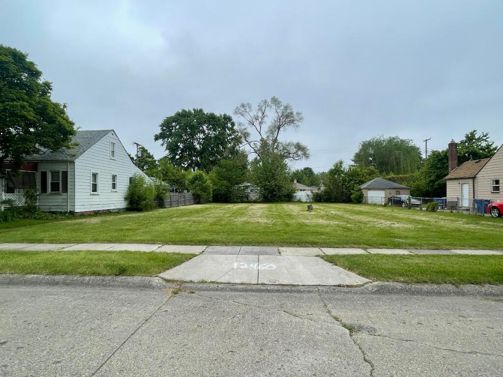 Photo 1 of 1 of 12460 Sherman Avenue land