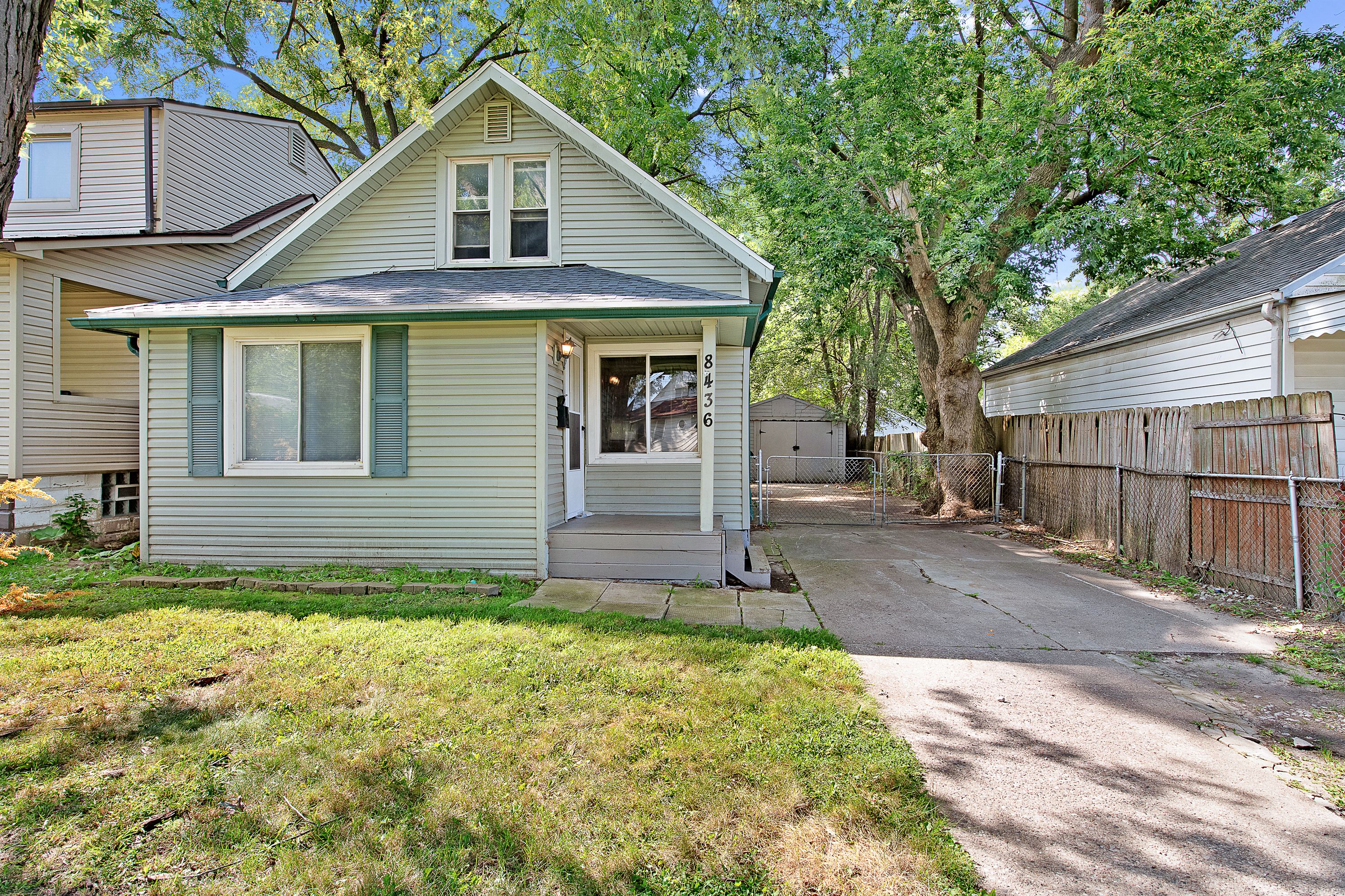 Photo 20 of 23 of 8436 CHAPP Avenue house