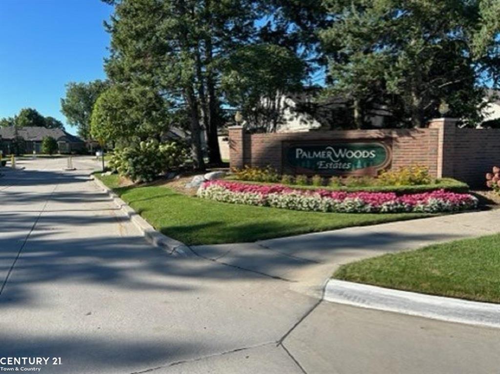 Photo 2 of 23 of 4471 Bramble Court condo